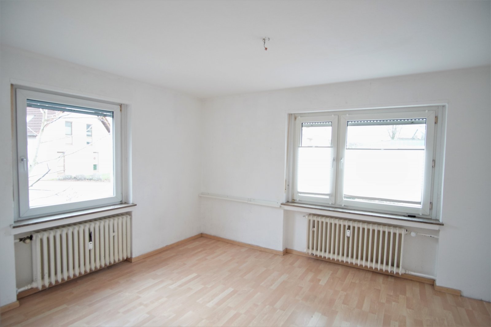 Mehrgenerationenhaus in zentrumsnaher und guter Lage sucht neuen Anschluss an freundliche Familie!