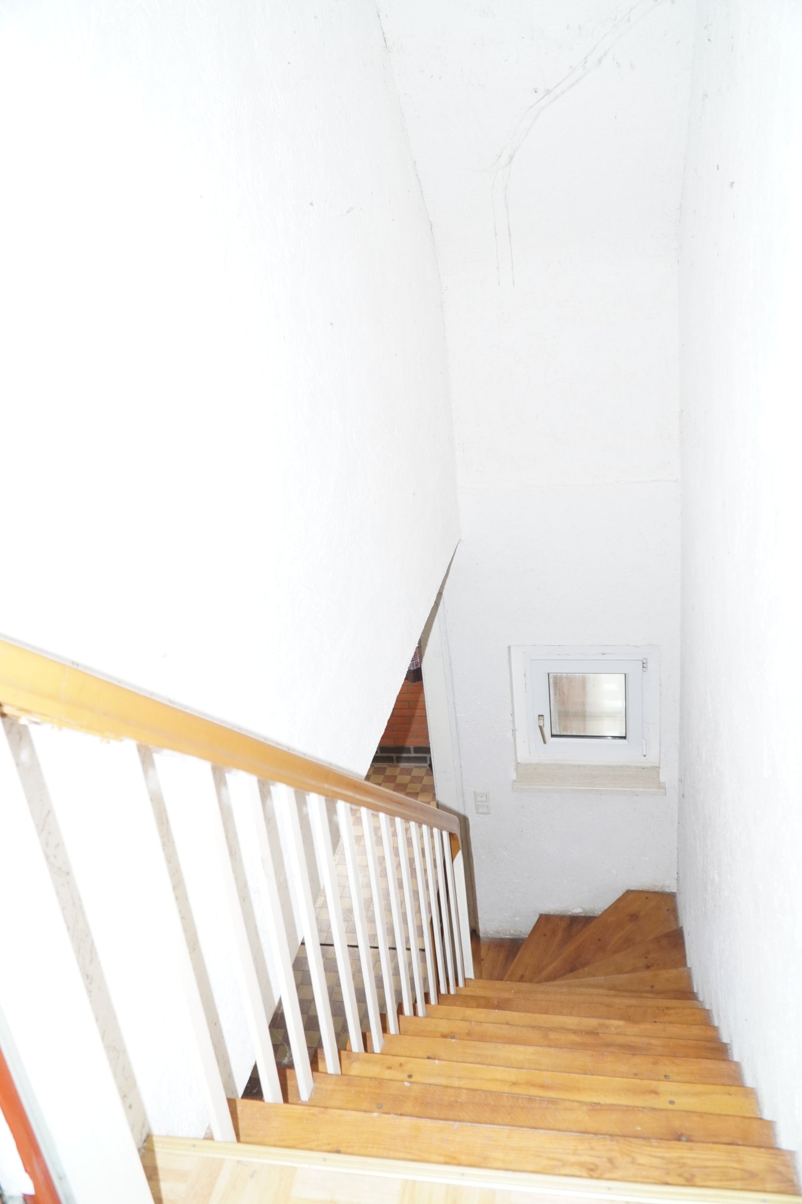Mehrgenerationenhaus mit ca. 300 m² Wfl. und 17 kWh PV-Anlage - Jung und alt unter einem Dach