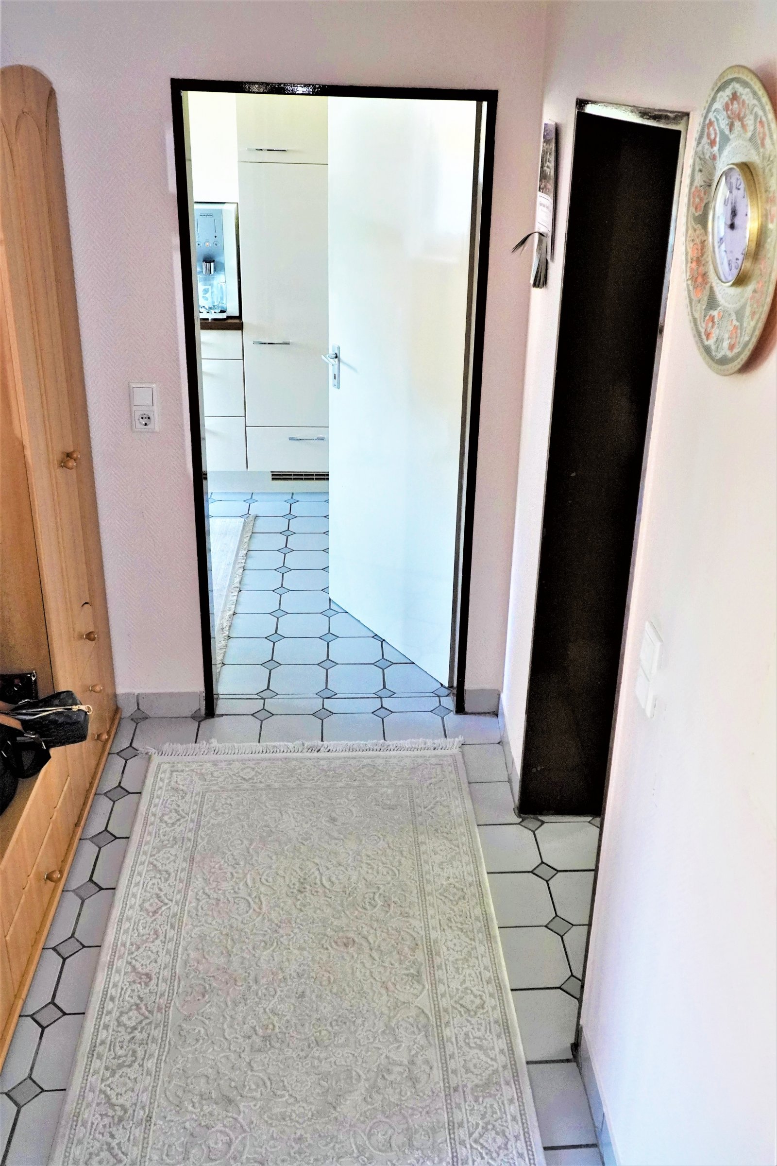Sehr gepflegtes familienfreundliches Reihenendhaus mit Keller und Garage