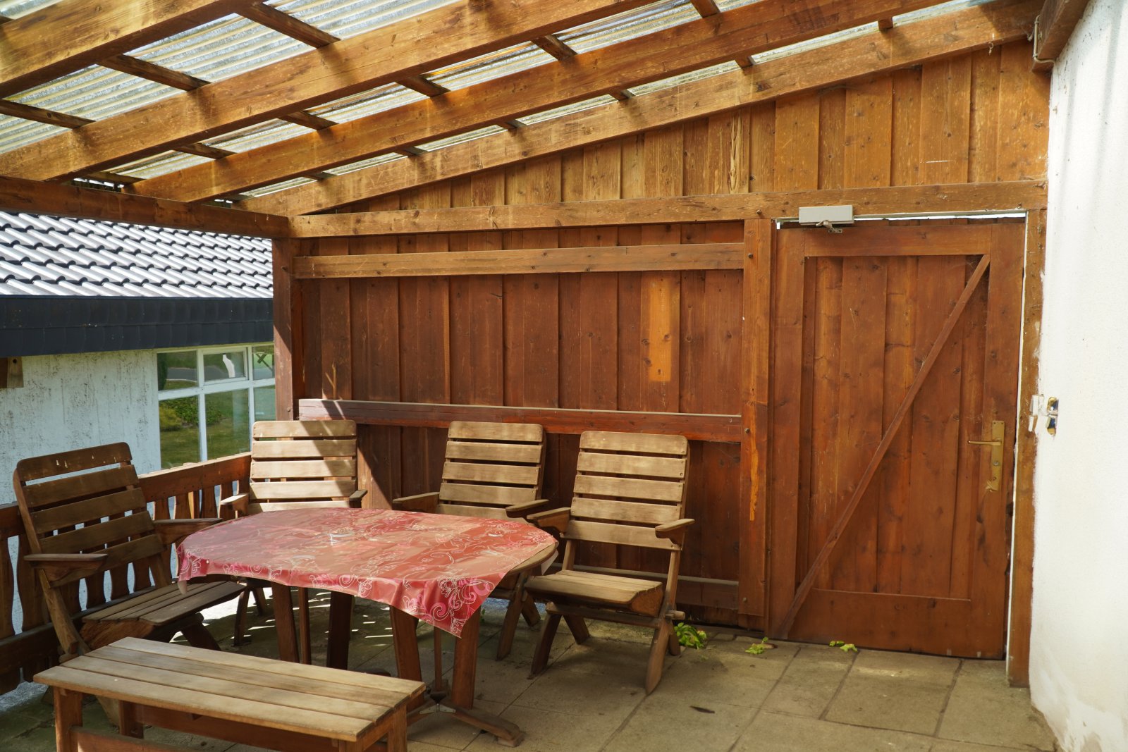 Einfamilienhaus mit viel Potenzial auf ca. 2.500 m² Grundstück!