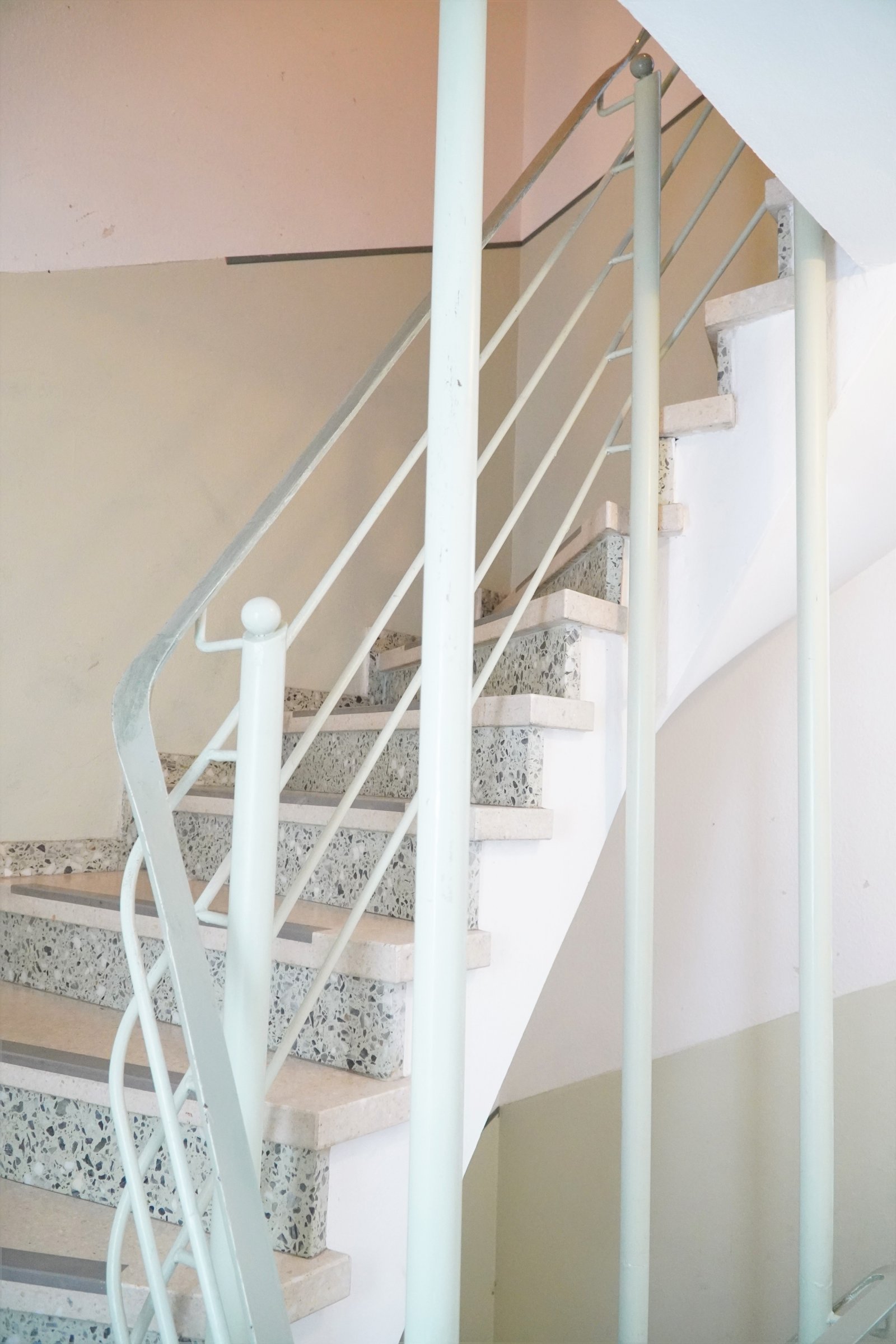 3-Familienhaus auf sehr großem Grundstück in ruhiger Lage  ++ mit Möglichkeit zur Bebauung ++