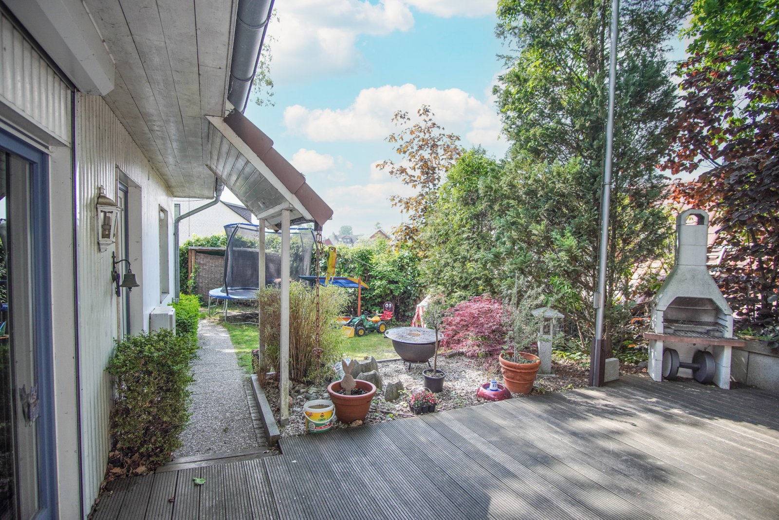 Charmantes Einfamilienhaus mit kleiner Einliegerwohnung direkt am Steinhuder Meer
