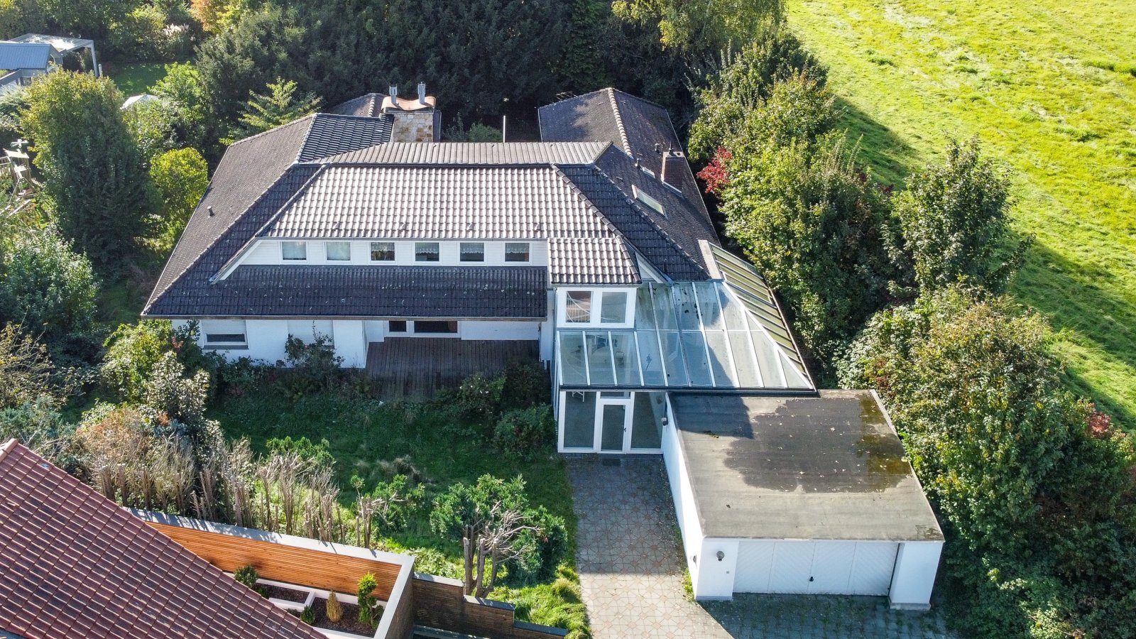 Haus im Haus: Moderne, großzügige Erdgeschosswohnung in Top-Lage am Sielpark – sofort bezugsbereit!