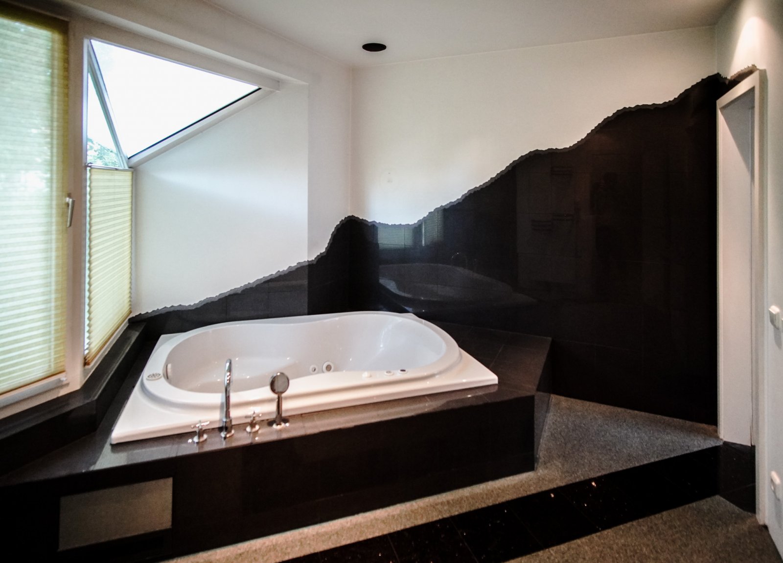 Haus im Haus: Moderne, großzügige Erdgeschosswohnung in Top-Lage am Sielpark – sofort bezugsbereit!