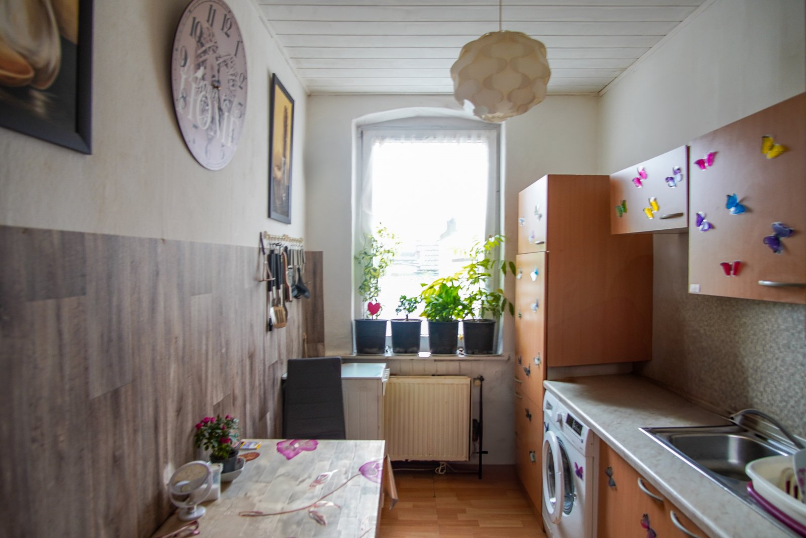 Handwerker aufgepasst! - Zentral gelegenes Mehrfamilienhaus mit Ausbaupotential