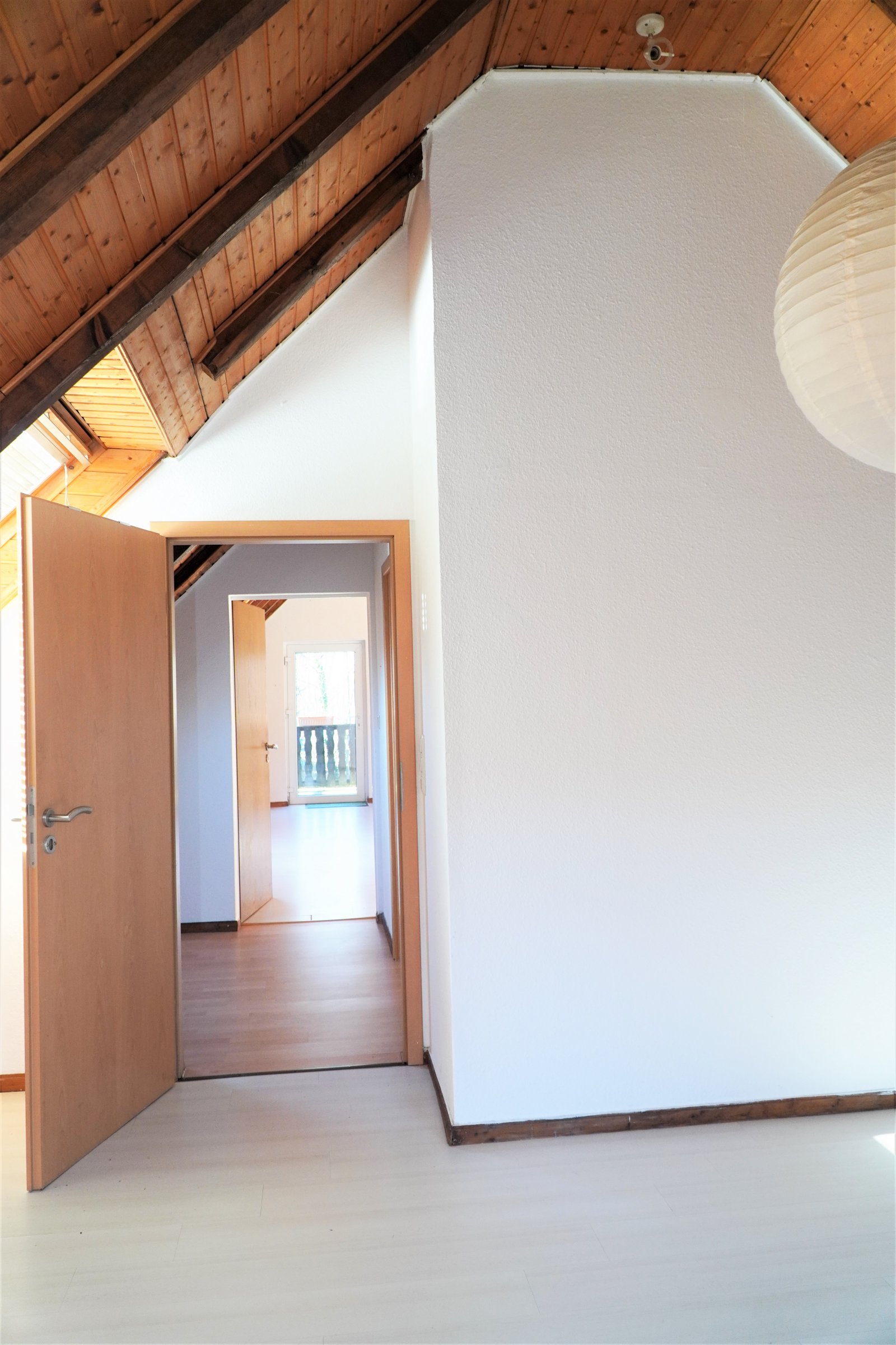 Gemütliches Einfamilienhaus mit Kamin, Doppelgarage und Erweiterungspotenzial