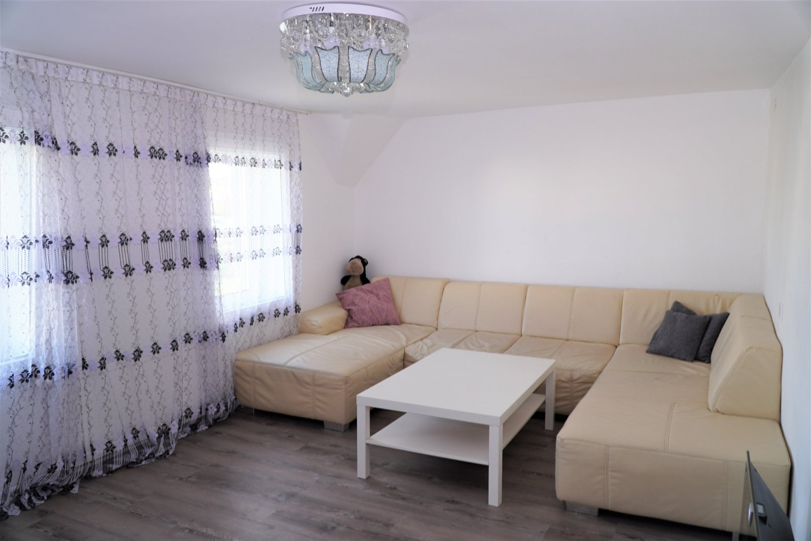 Ideal für Großfamilien! Gepflegtes 2 Familienhaus mit großem Grundstück ca. 2000 m²