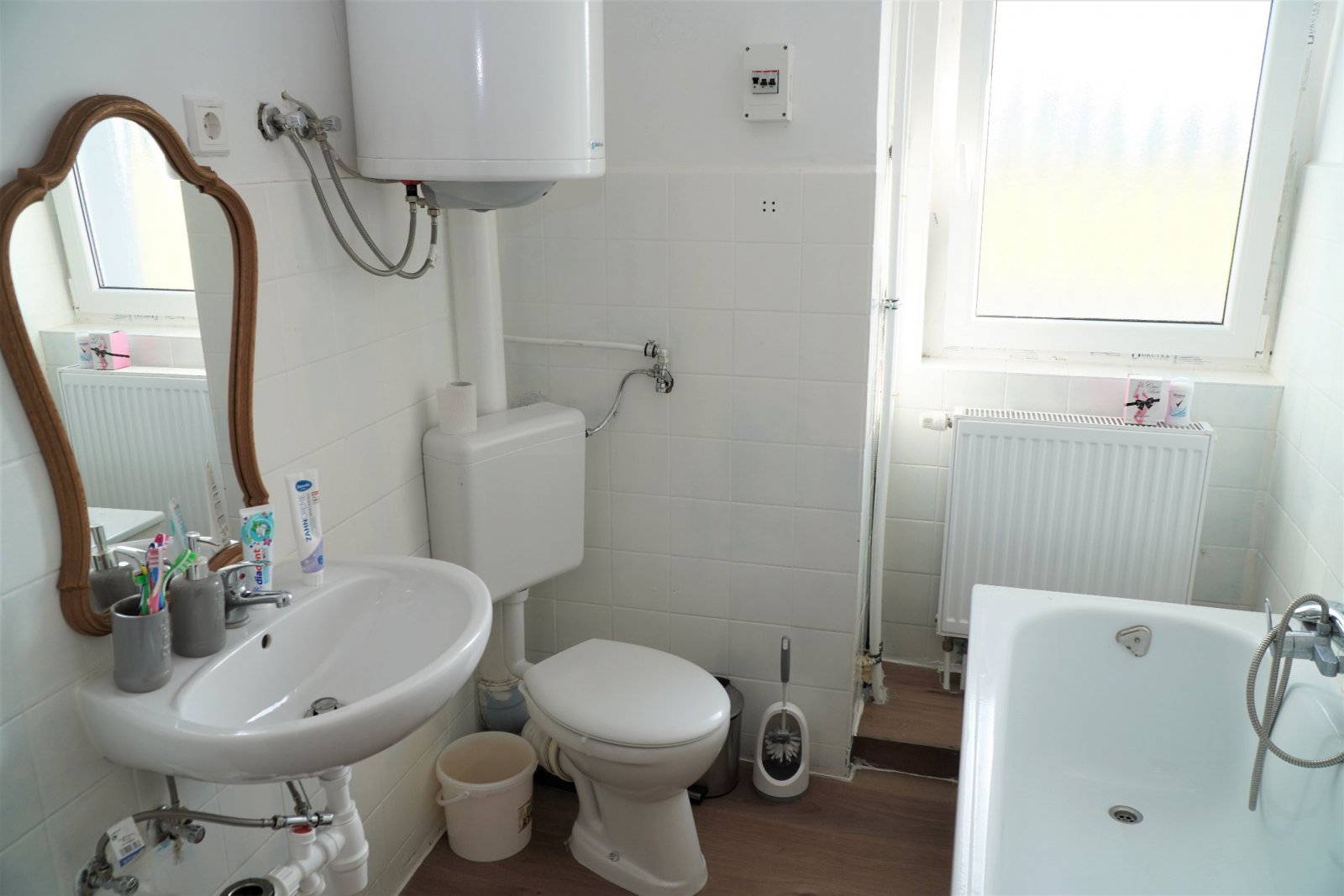 Ideal für Großfamilien! Gepflegtes 2 Familienhaus mit großem Grundstück ca. 2000 m²