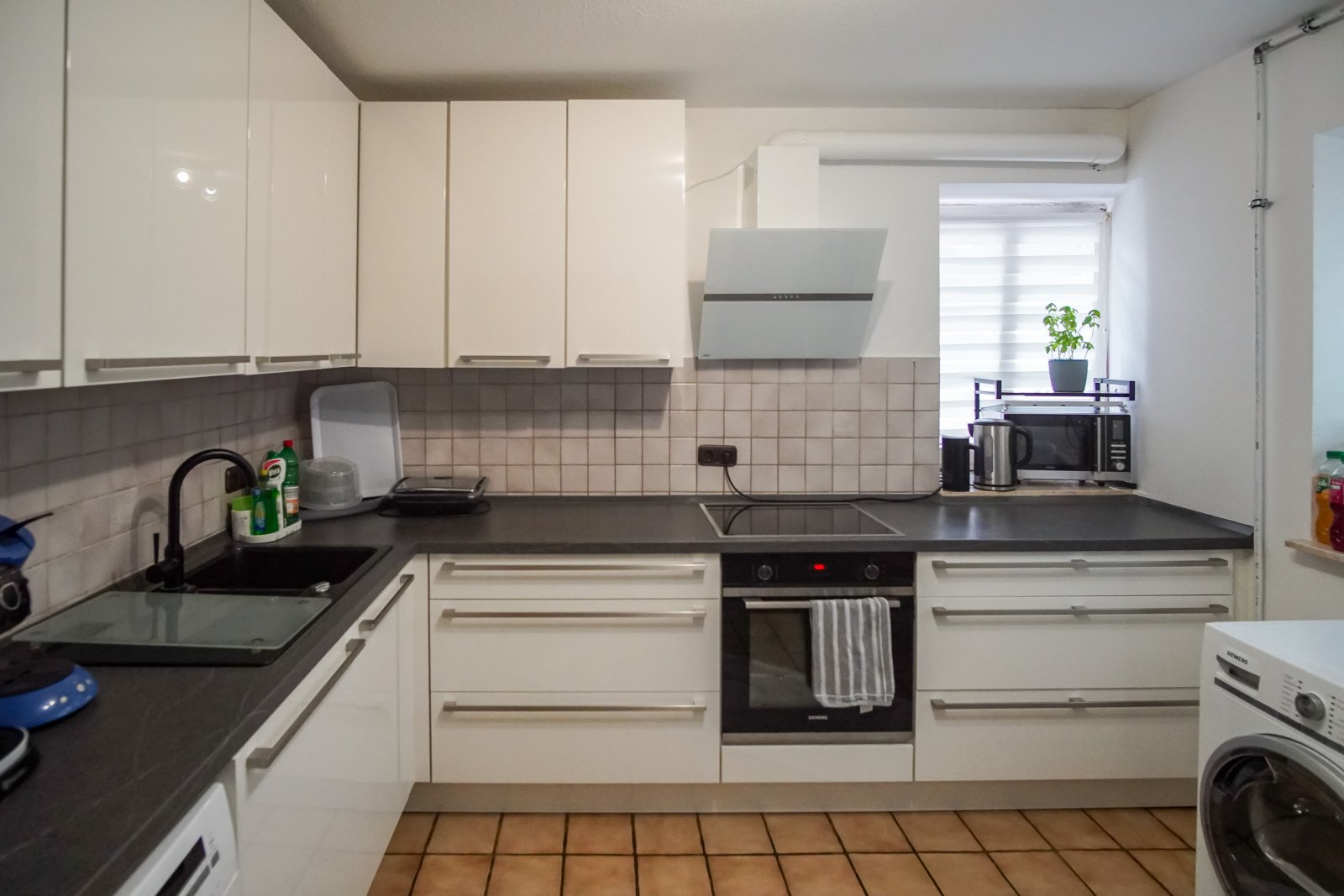 Top-Investment in Citylage – MFH mit Gewerbe in Massivbauweise mit attraktiver Fachwerkverblendung