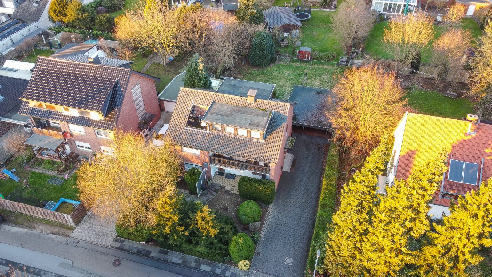 Mehrfamilienhaus - Familienfreundliches Wohnen in ruhiger, idyllischer Lage