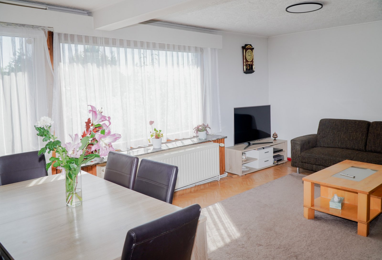 Idylle pur! Ruhiges Zweifamilienhaus in naturschöner Umgebung