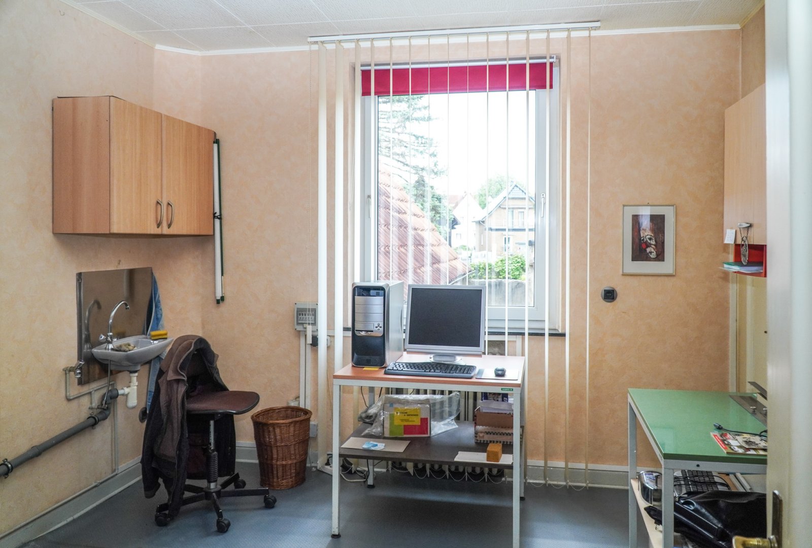 Attraktives Mehrfamilienwohnhaus mit zentralem Standort und weitläufigem Garten