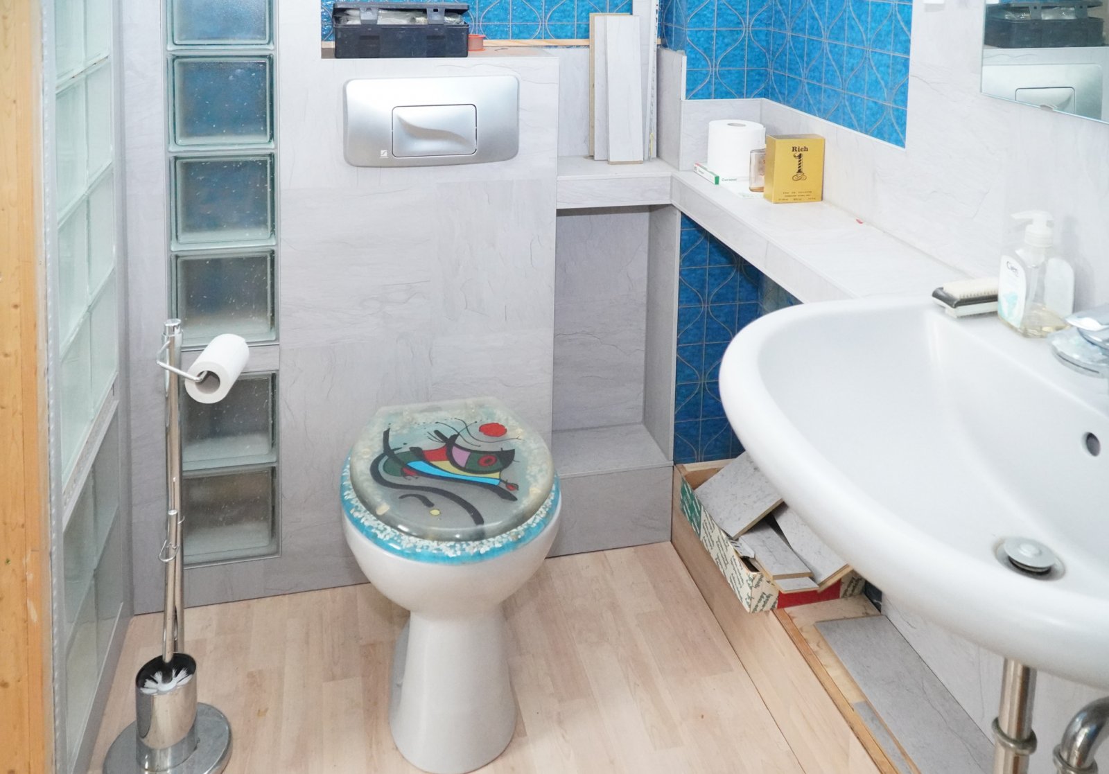 Attraktives Mehrfamilienwohnhaus mit zentralem Standort und weitläufigem Garten