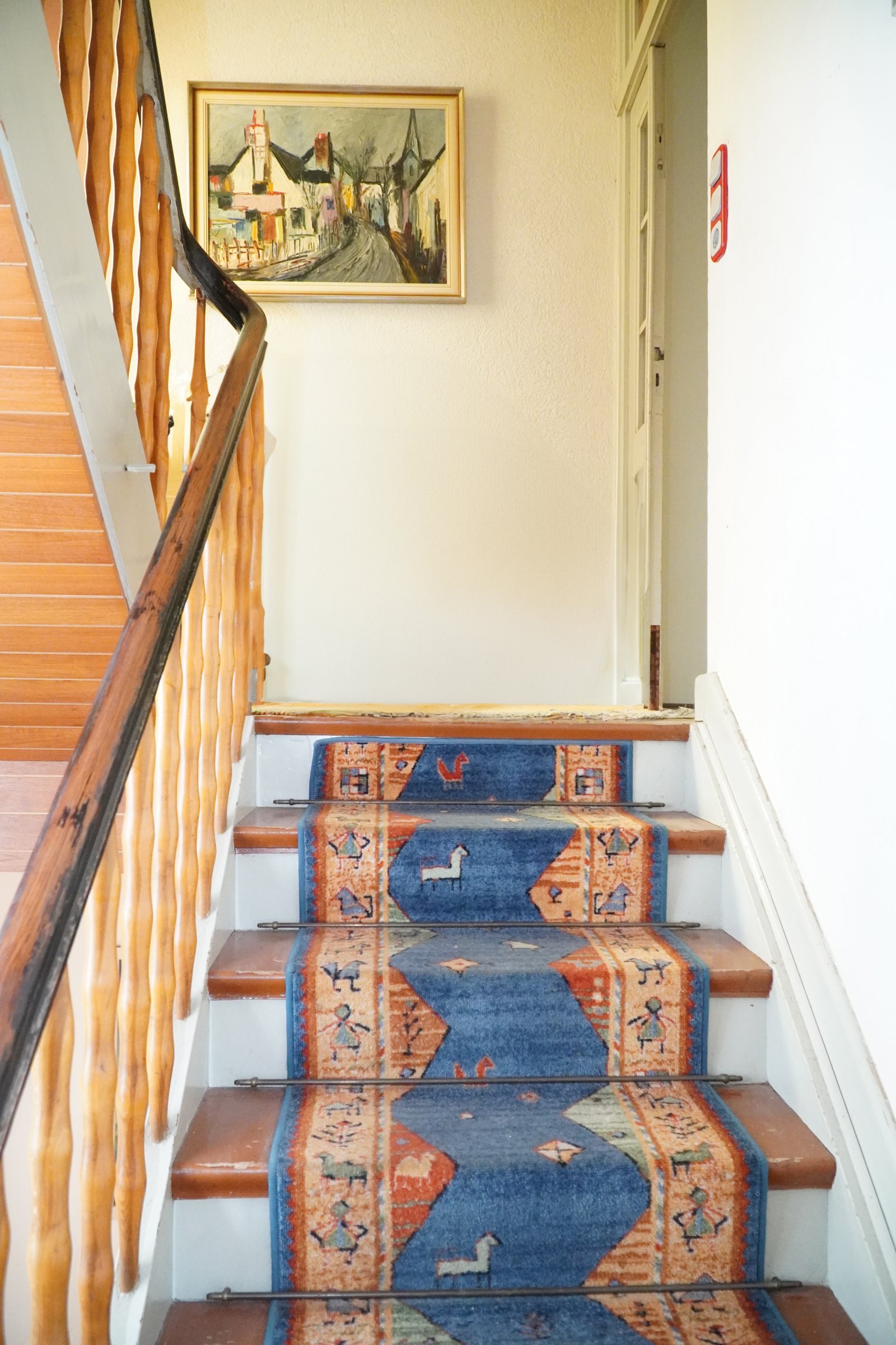 Attraktives Mehrfamilienwohnhaus mit zentralem Standort und weitläufigem Garten