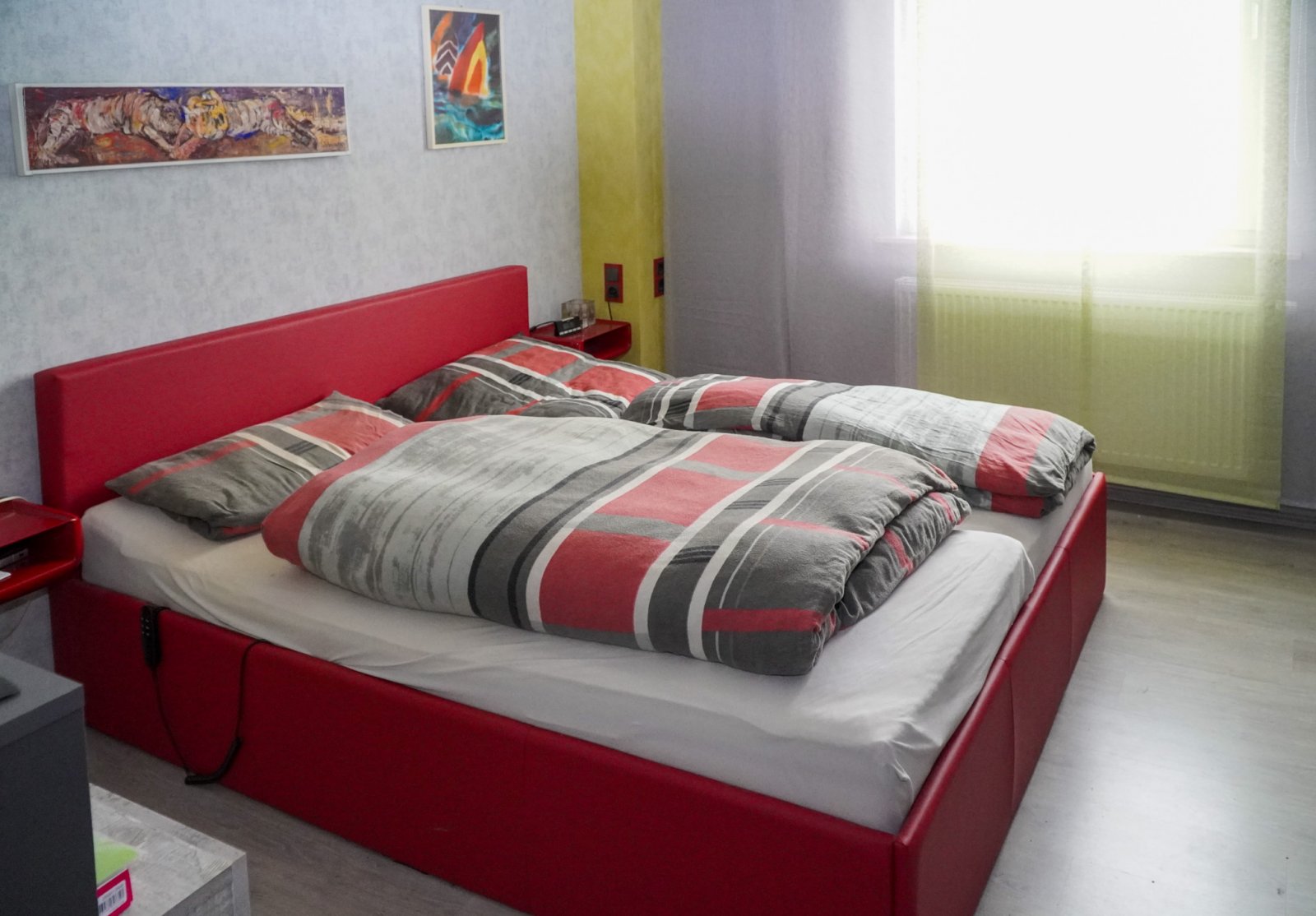 Attraktives Mehrfamilienwohnhaus mit zentralem Standort und weitläufigem Garten