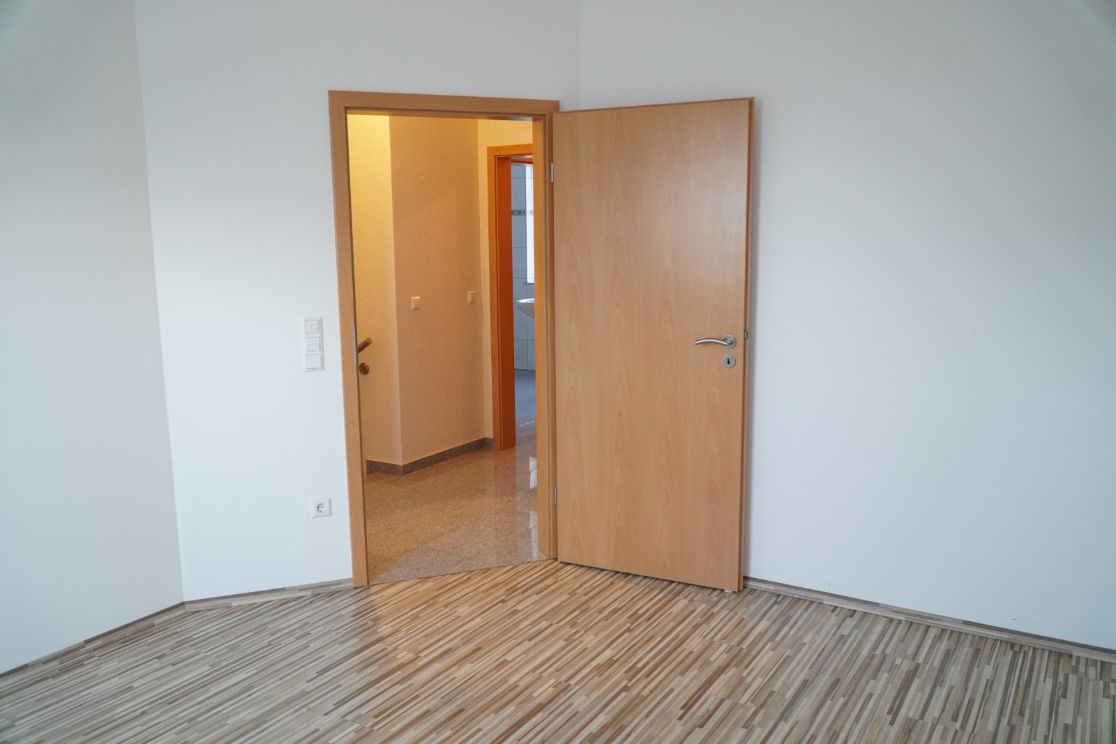 Im neuen Jahr Träume erfüllen - Schickes EFH + Garage + Garten - in gewachsener ruhiger Wohnlage