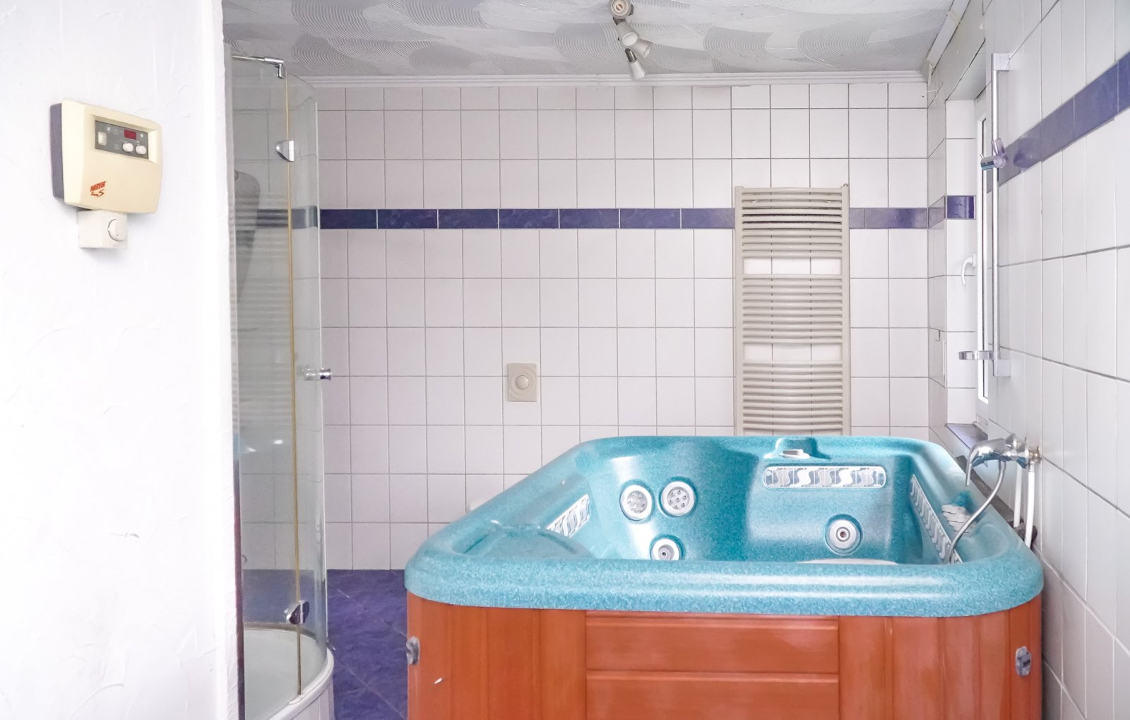 Investoren aufgepasst!  Mehrfamilienhaus mit 4 WE + Büro + Lager - Ideal für Handwerksbetriebe