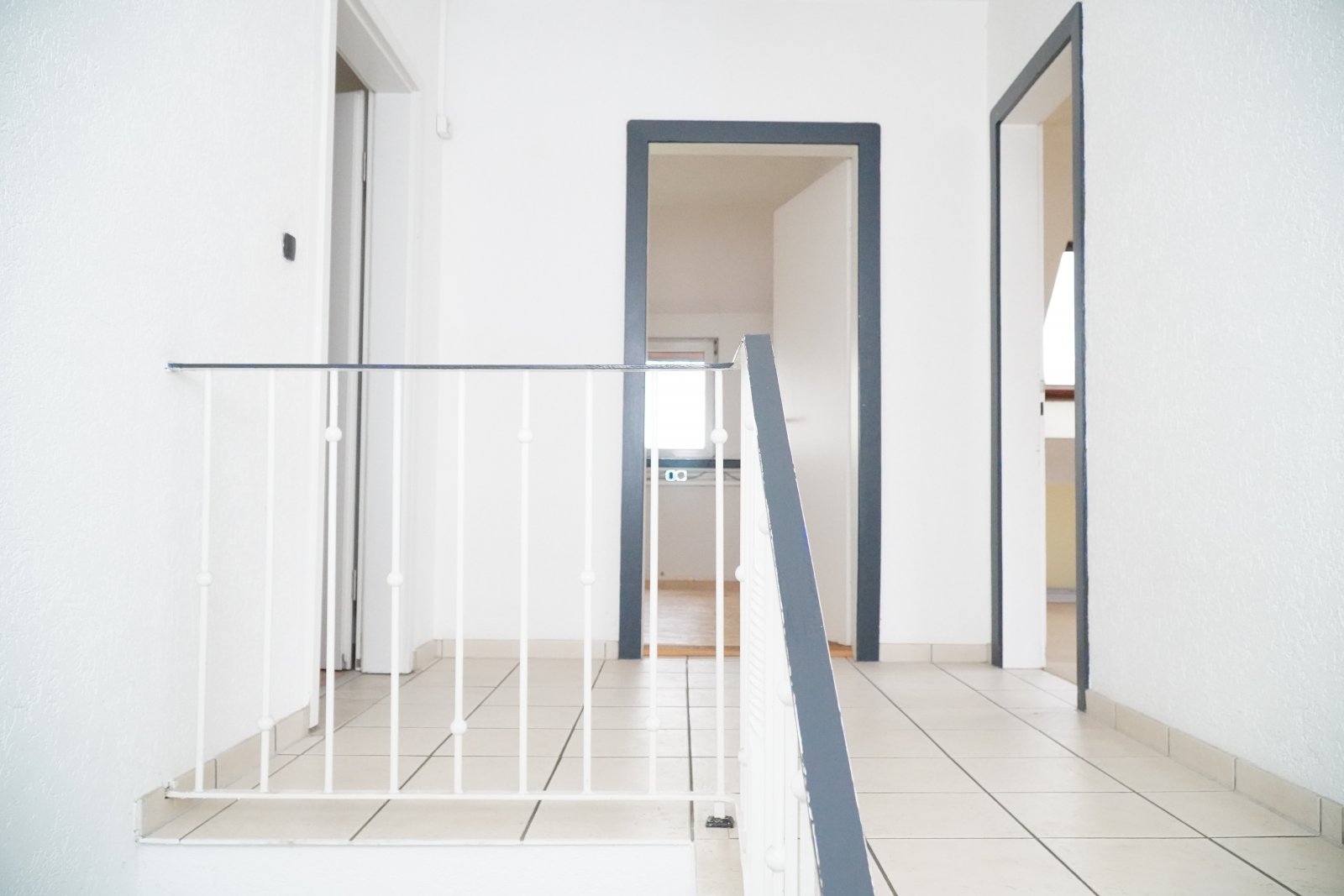 Investoren aufgepasst!  Mehrfamilienhaus mit 4 WE + Büro + Lager - Ideal für Handwerksbetriebe