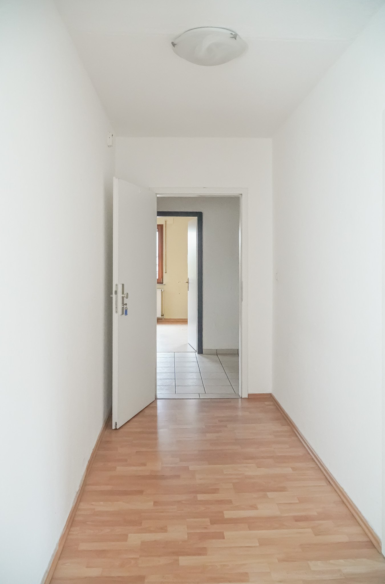 Investoren aufgepasst!  Mehrfamilienhaus mit 4 WE + Büro + Lager - Ideal für Handwerksbetriebe