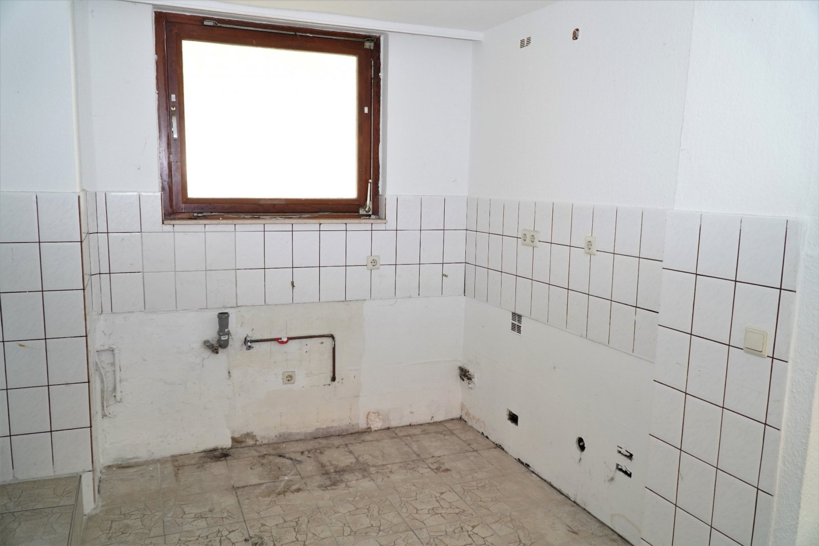 1-2 Familienhaus in guter und ruhiger Lage   +++ PROVISIONSFREI  +++