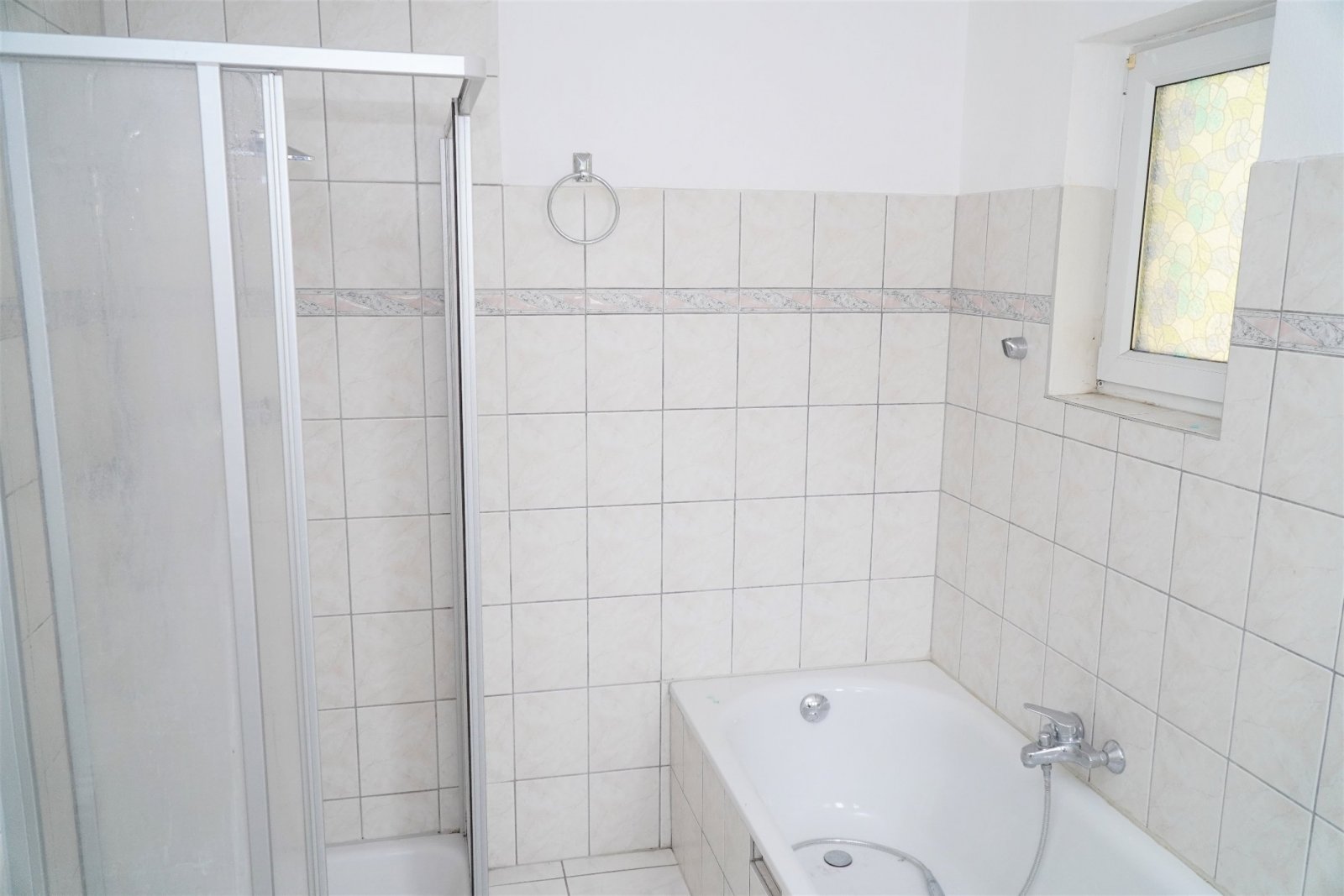 1-2 Familienhaus in guter und ruhiger Lage   +++ PROVISIONSFREI  +++