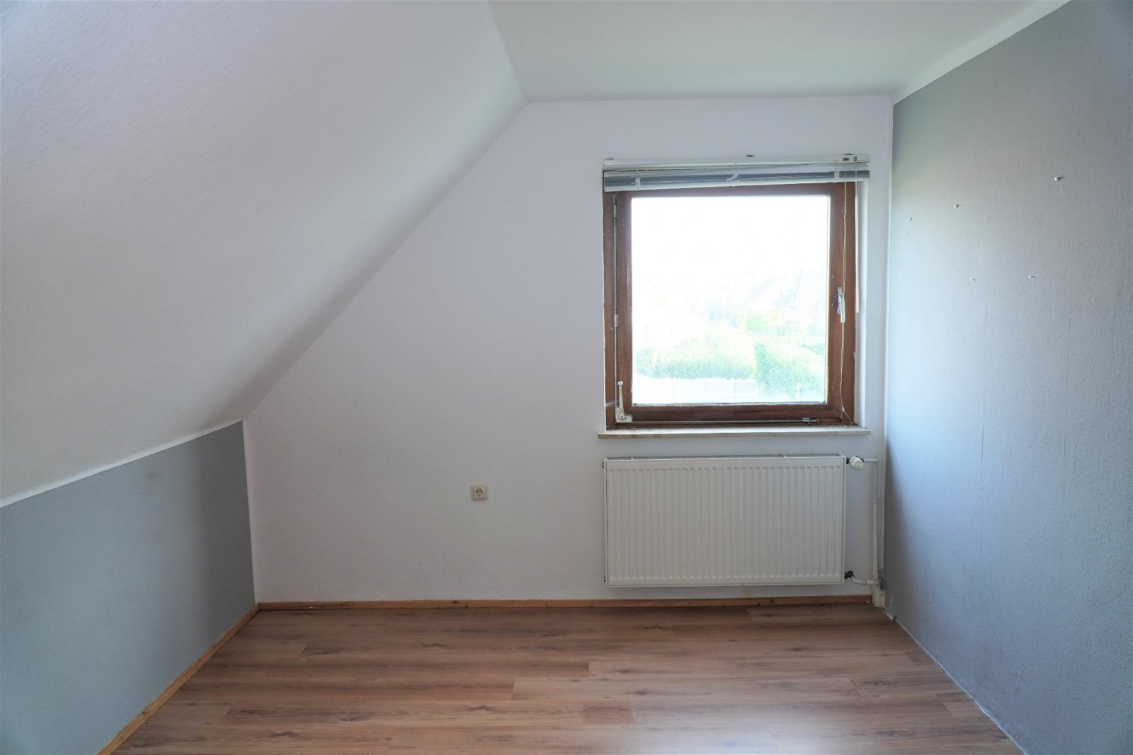 1-2 Familienhaus in guter und ruhiger Lage   +++ PROVISIONSFREI  +++