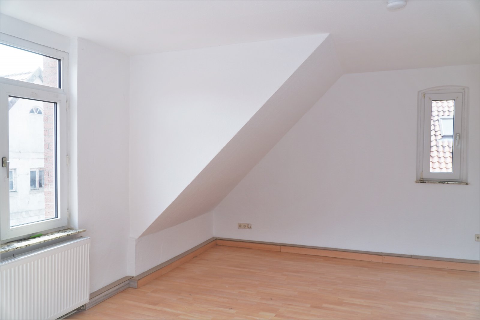 Schickes Backsteinhaus im Herzen von Stolzenau mit  ++ 2 Wohnungen und 1 Appartement ++