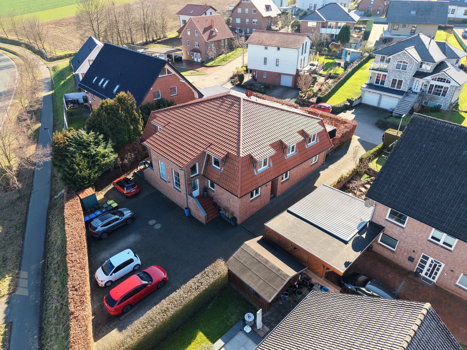 Gepflegtes Mehrfamilienhaus als attraktive Kapitalanlage in gewachsenem Wohnumfeld