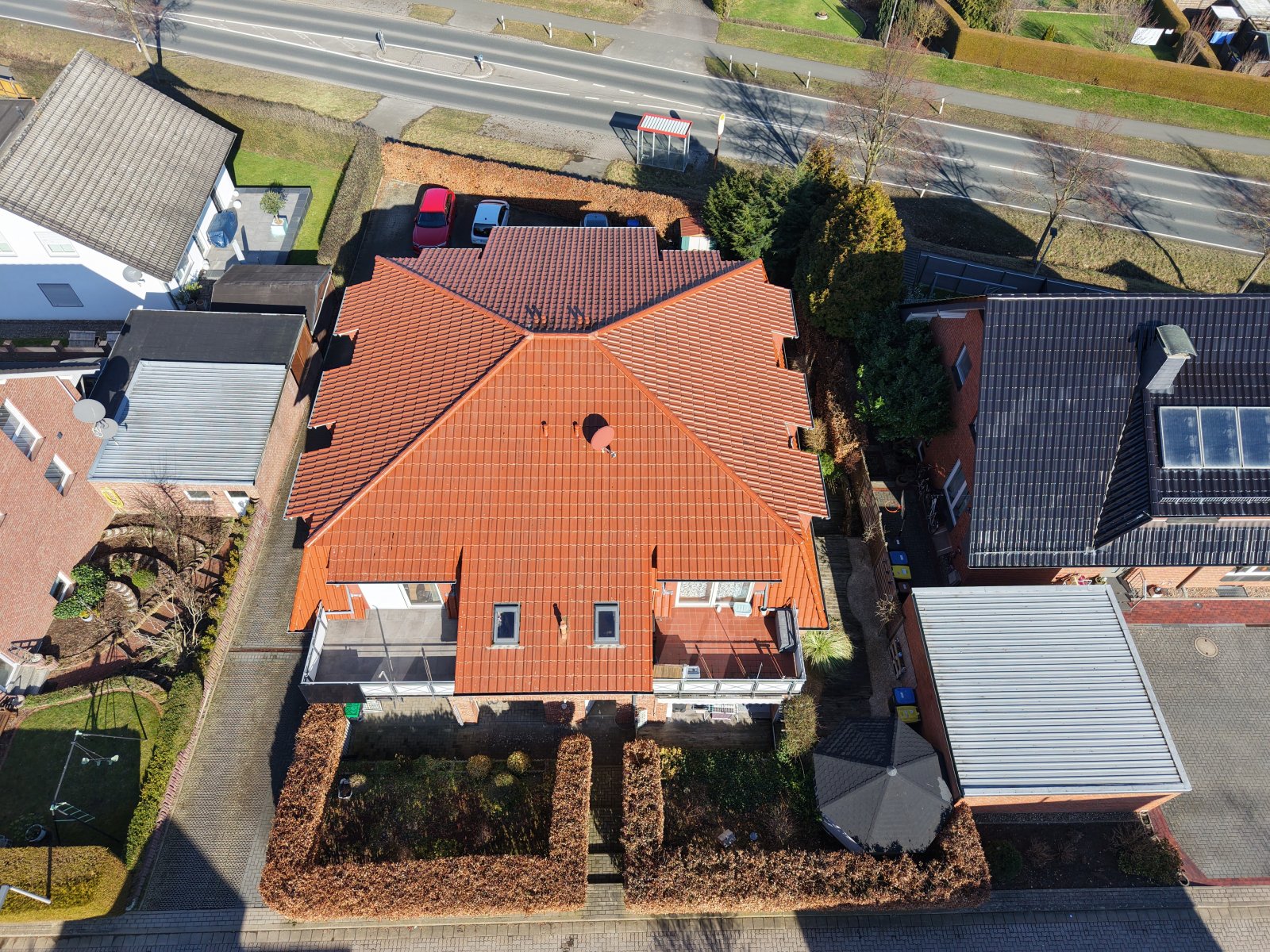 Gepflegtes Mehrfamilienhaus als attraktive Kapitalanlage in gewachsenem Wohnumfeld