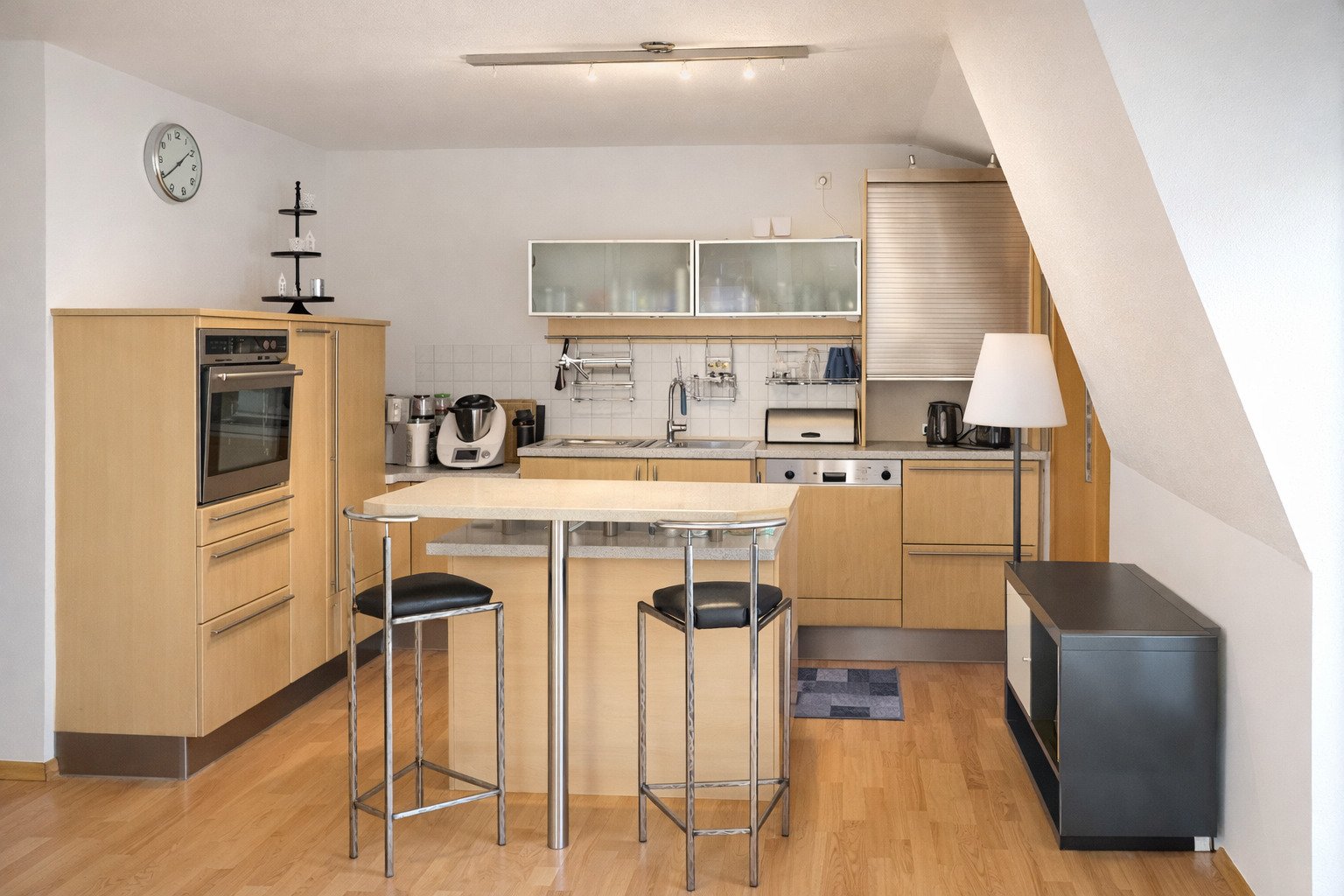 Gepflegtes Mehrfamilienhaus als attraktive Kapitalanlage in gewachsenem Wohnumfeld