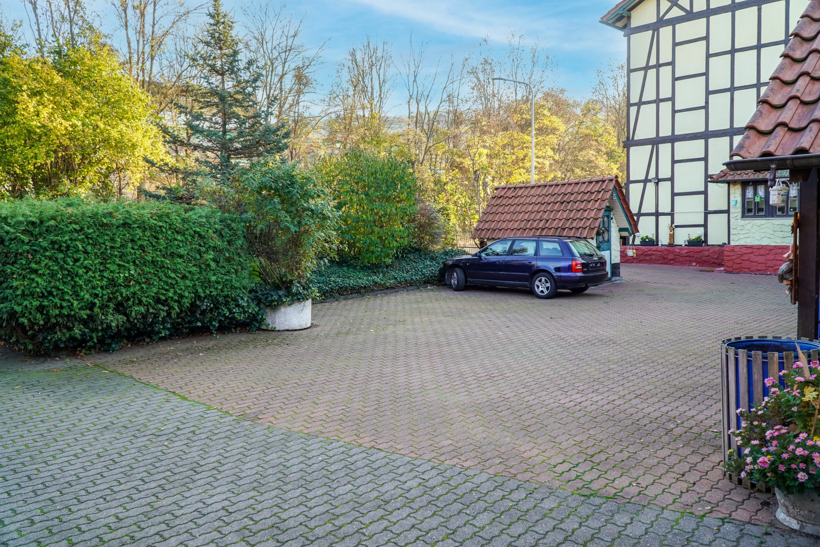 Rentables Wohnensemble mit Mehrfamilienhaus, Einfamilienhaus und Bungalow – auch einzeln erwerbbar