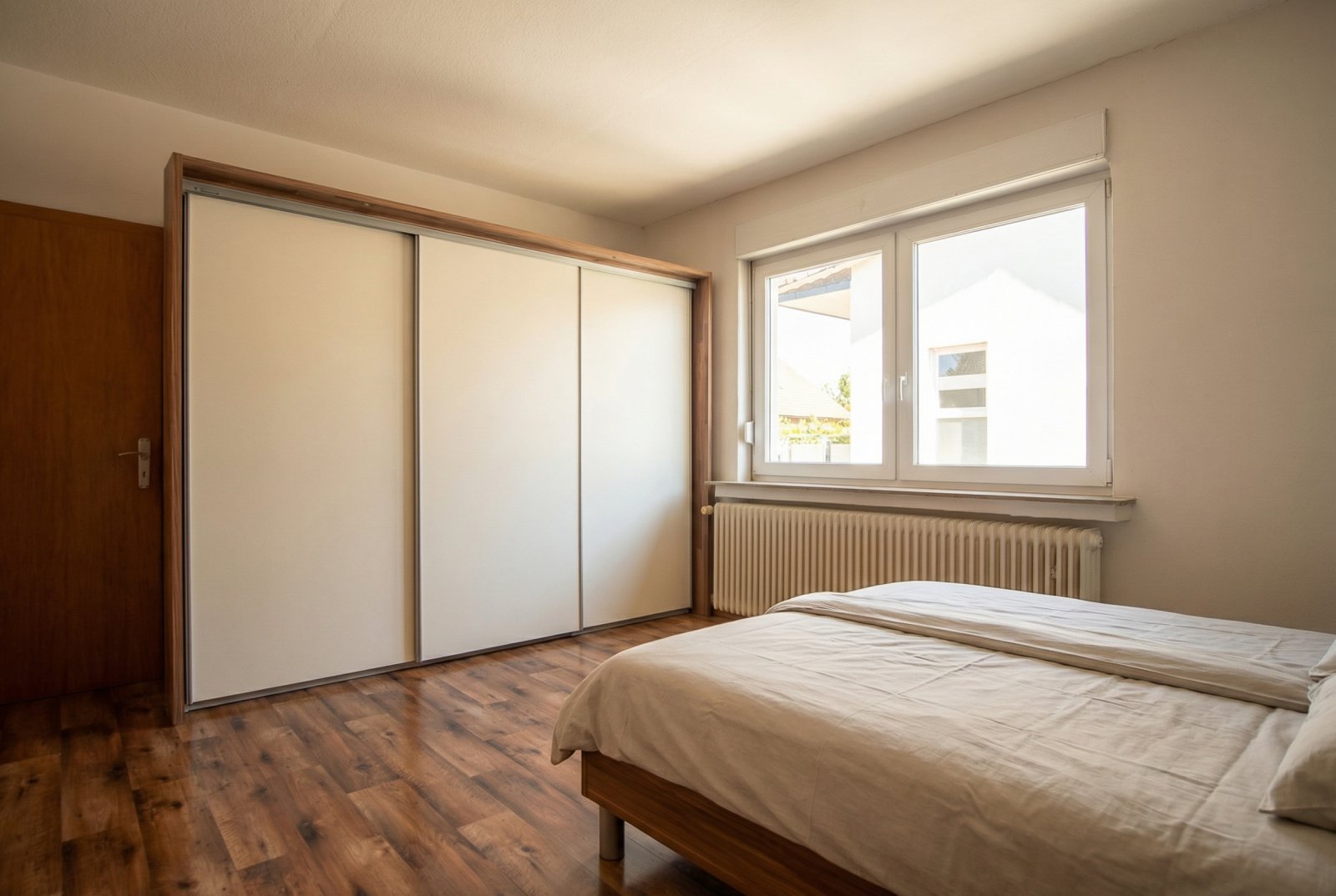 Zweifamilienhaus mit vermietetem Ladenlokal auf ca. 430 m² Gesamtfläche in zentraler Lage