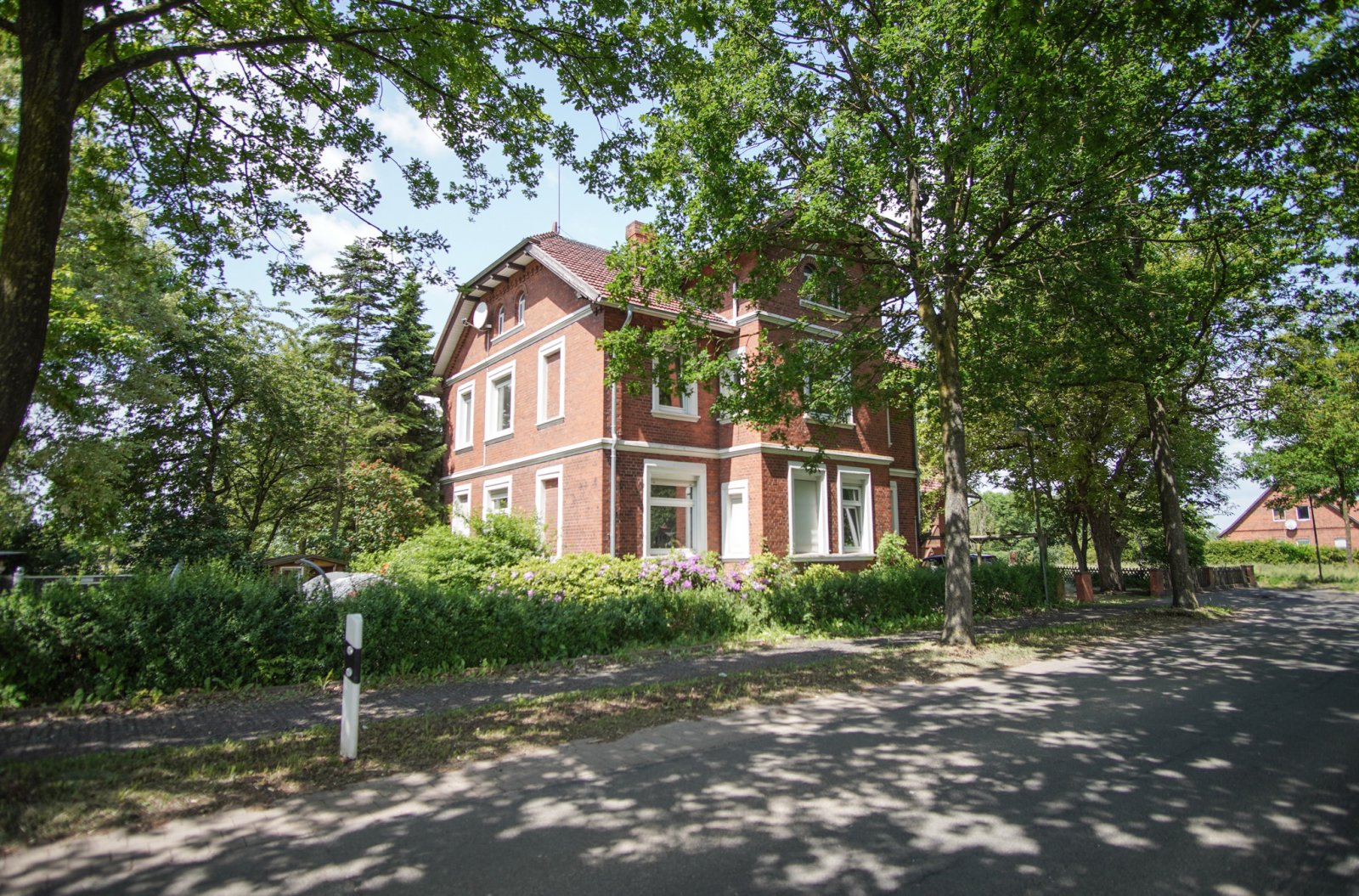 Wunderschönes Herrenhaus mit großer, für die Gastronomie umgebauter Scheune in idyllischer Lage
