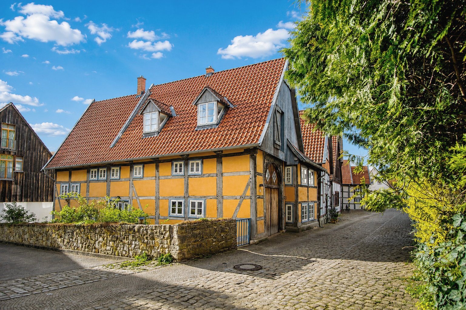 Historisches Fachwerkensemble mit exklusiver Kernsanierung, Aufzug & ELW im Herzen der Kurstadt