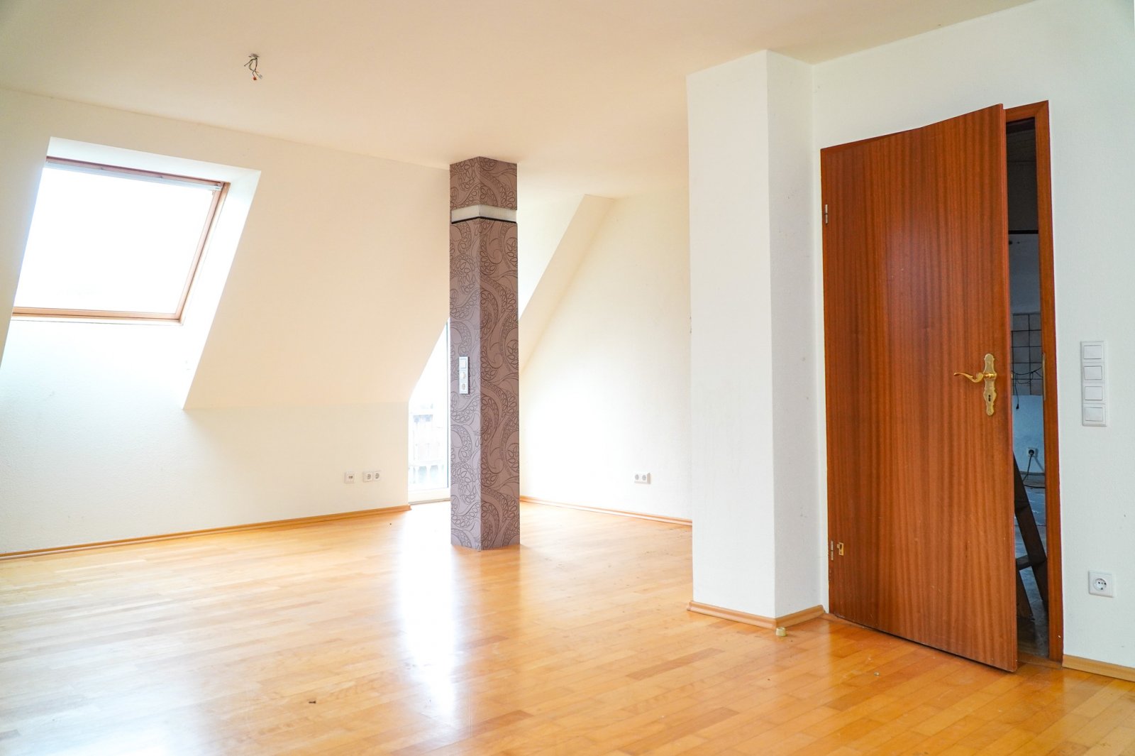 Wohnzimmer Haupthaus - DG