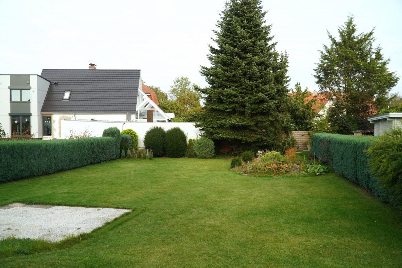 Gartenansicht von der Terrasse Gartenansicht von der Terrasse