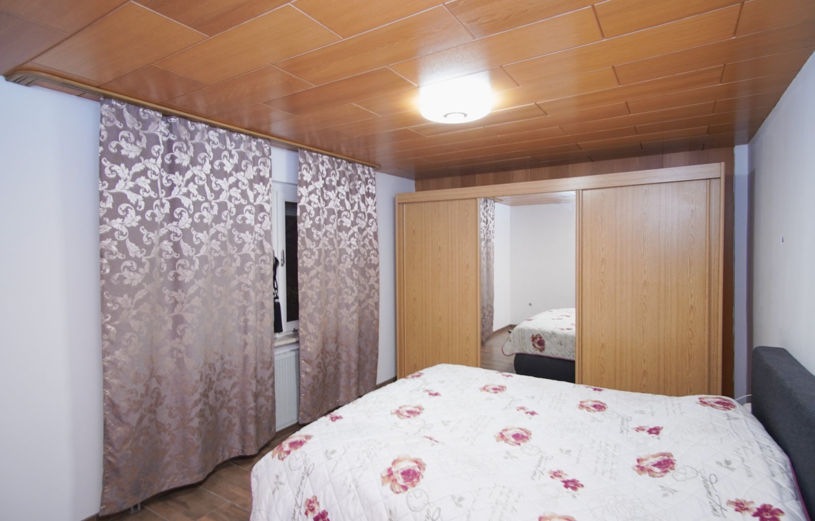 Schlafzimmer EG