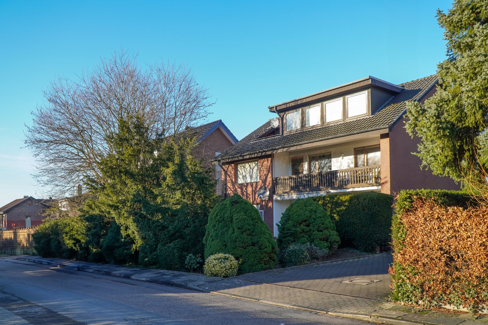 Straßenansicht Straßenansicht