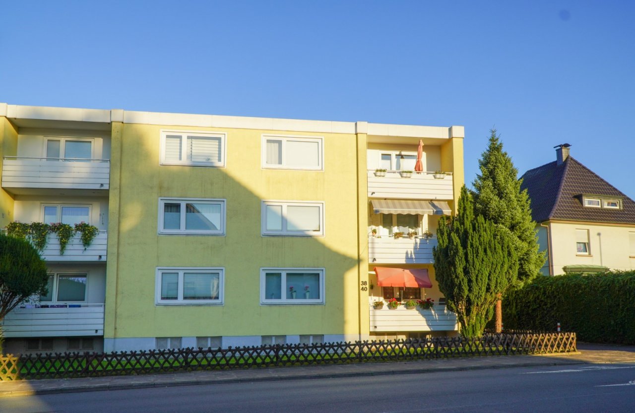 Hausfront Hausfront