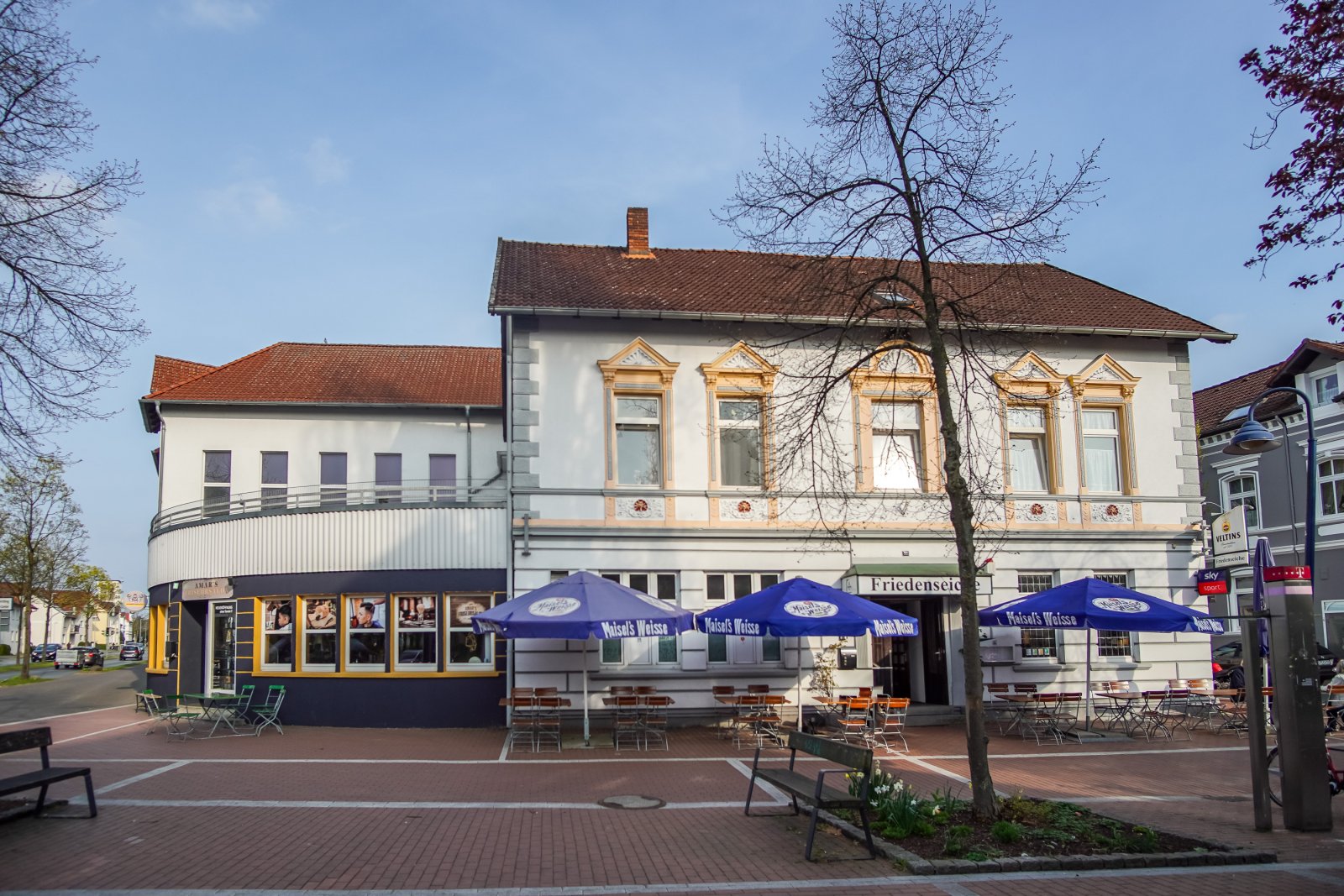 Seitenansicht Gaststätte und Frisörsalon Seitenansicht Gaststätte und Frisörsalon