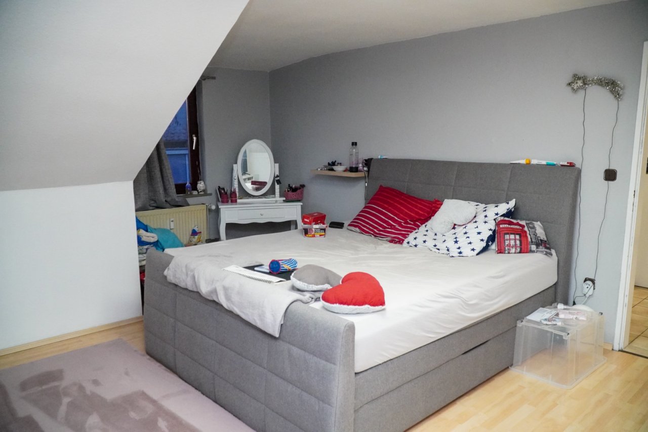 Schlafzimmer DG Schlafzimmer DG