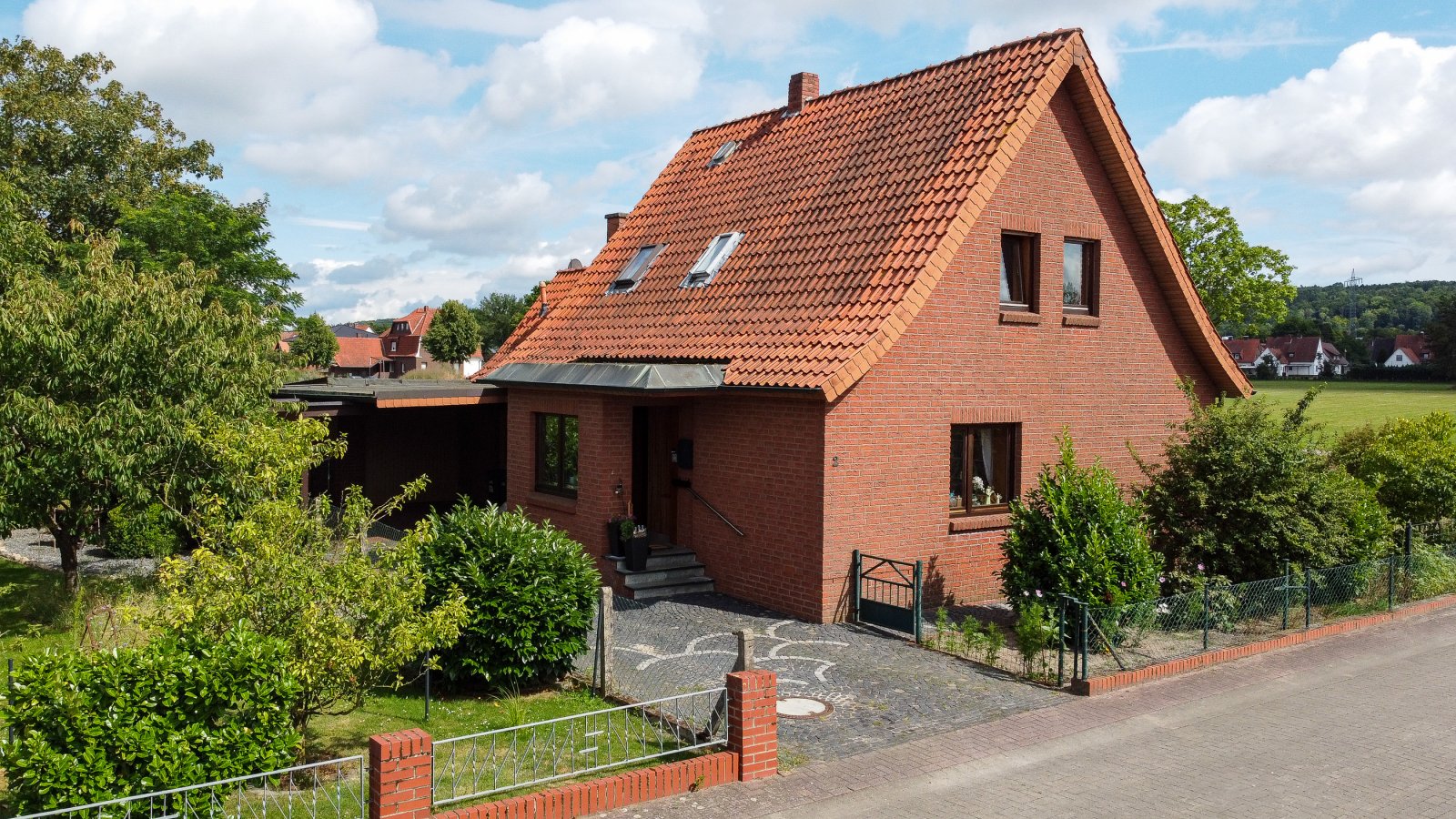 Drohnenbild - Seitenansicht Drohnenbild - Seitenansicht