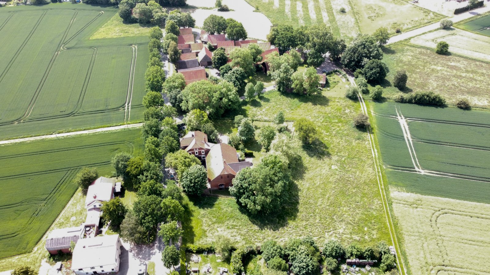 Drohnenansicht Grundstück Drohnenansicht Grundstück