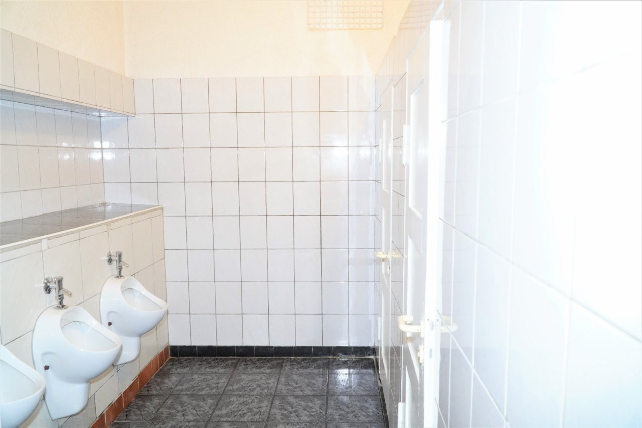 Gaststätte - Herren-WC