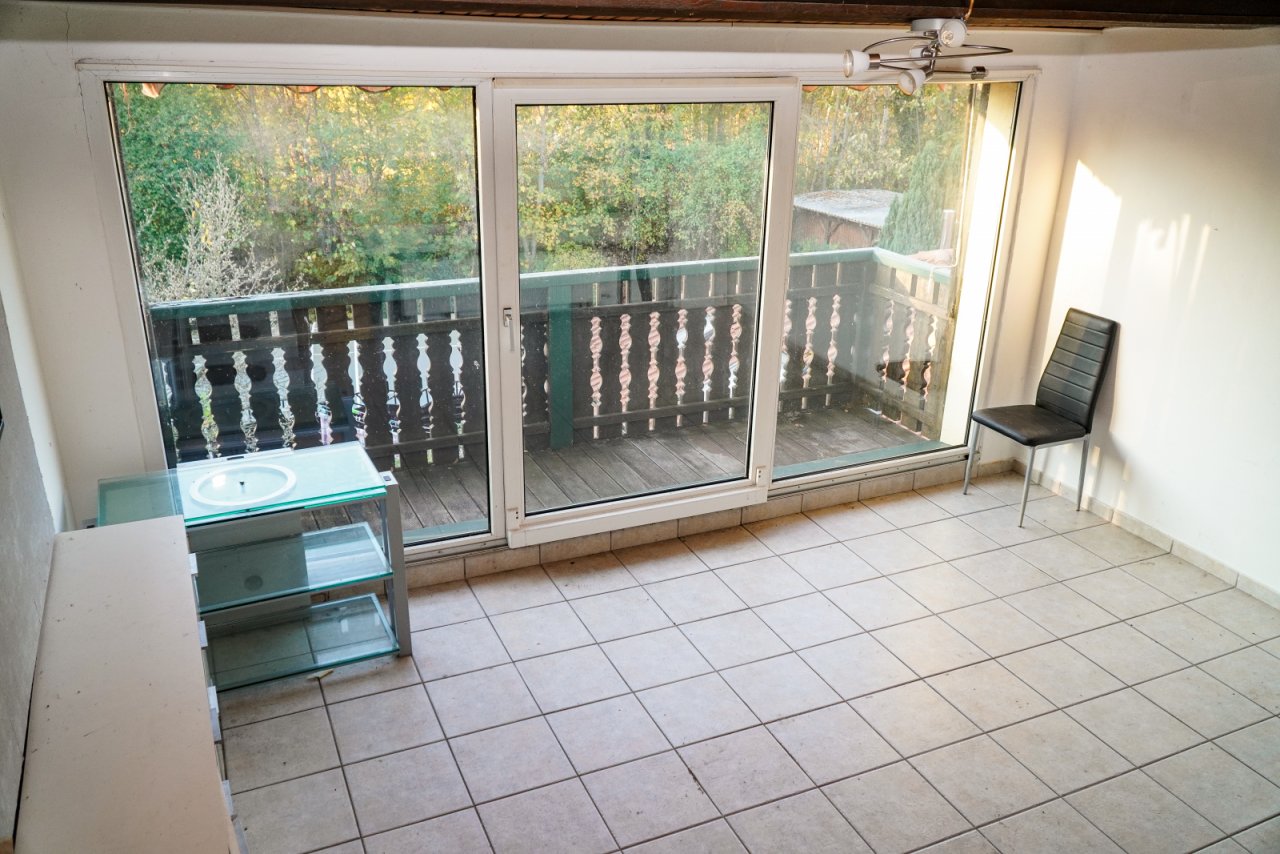 Zimmer mit Balkon DG - MFH