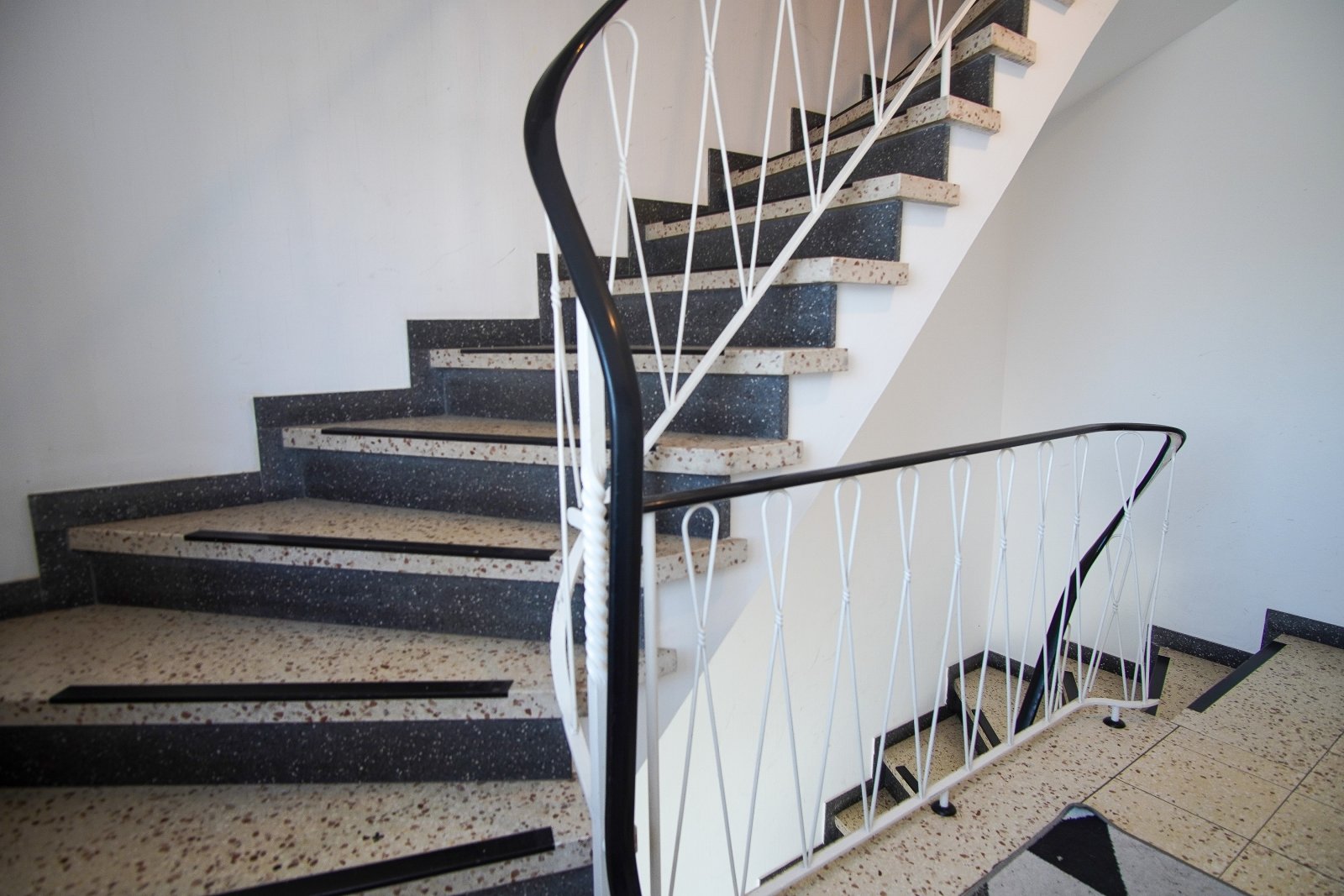 Treppenhaus DG - OG Treppenhaus DG - OG