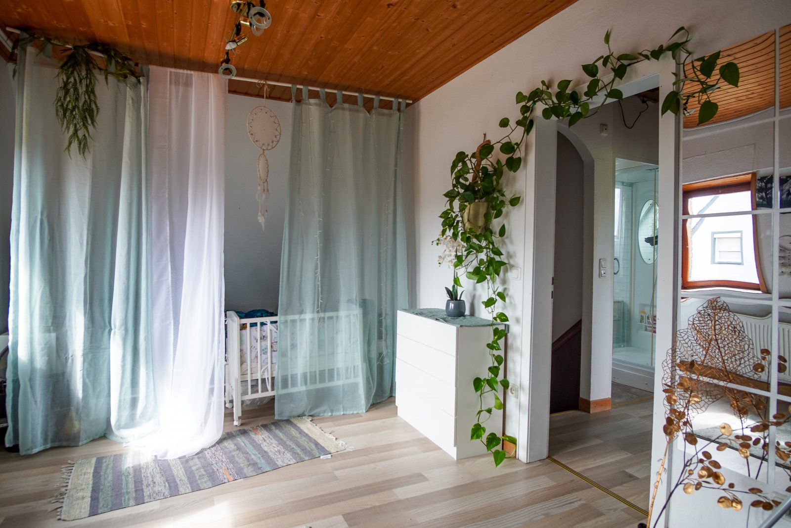 Schlafzimmer DG Schlafzimmer DG