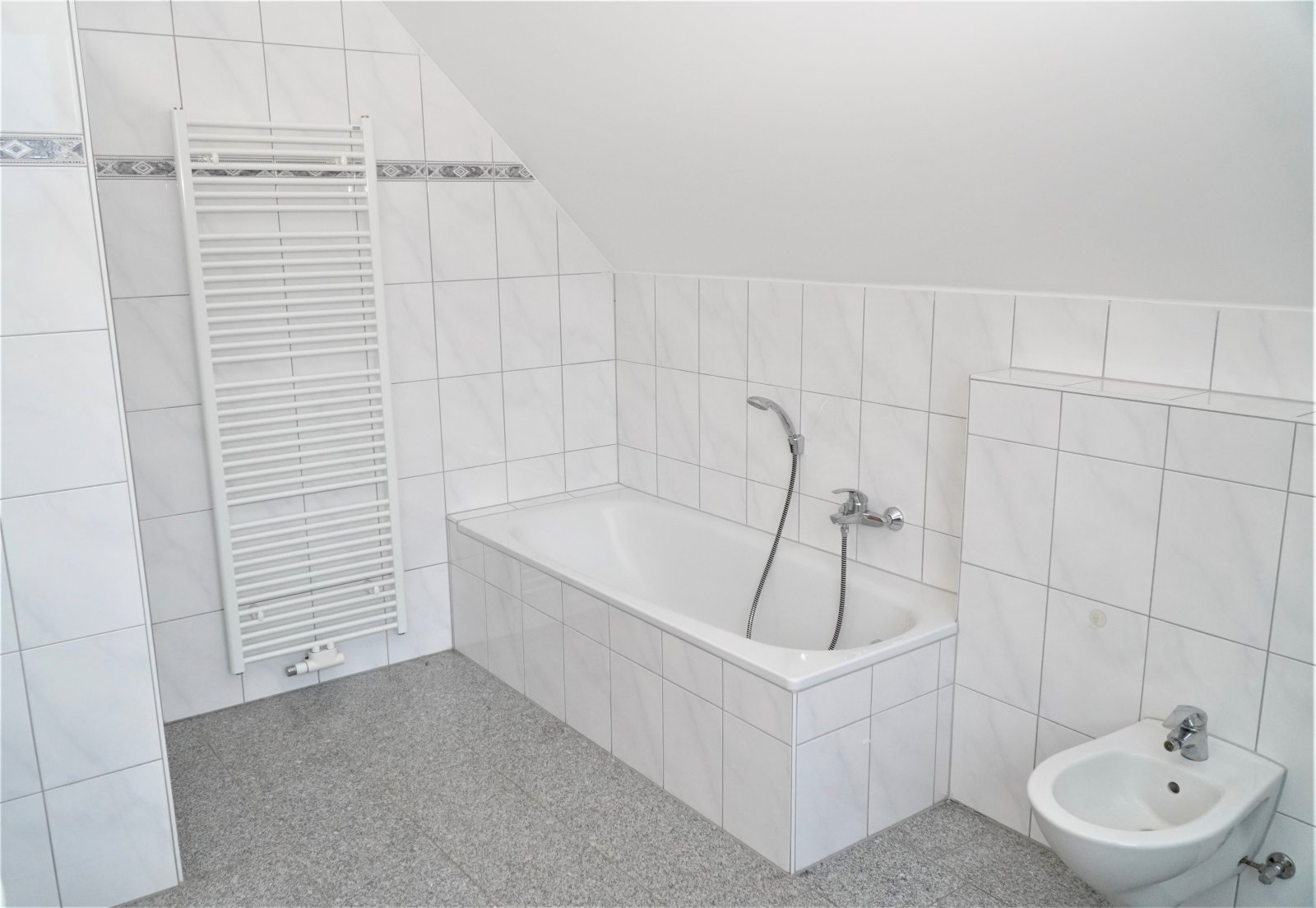 Badezimmer DG