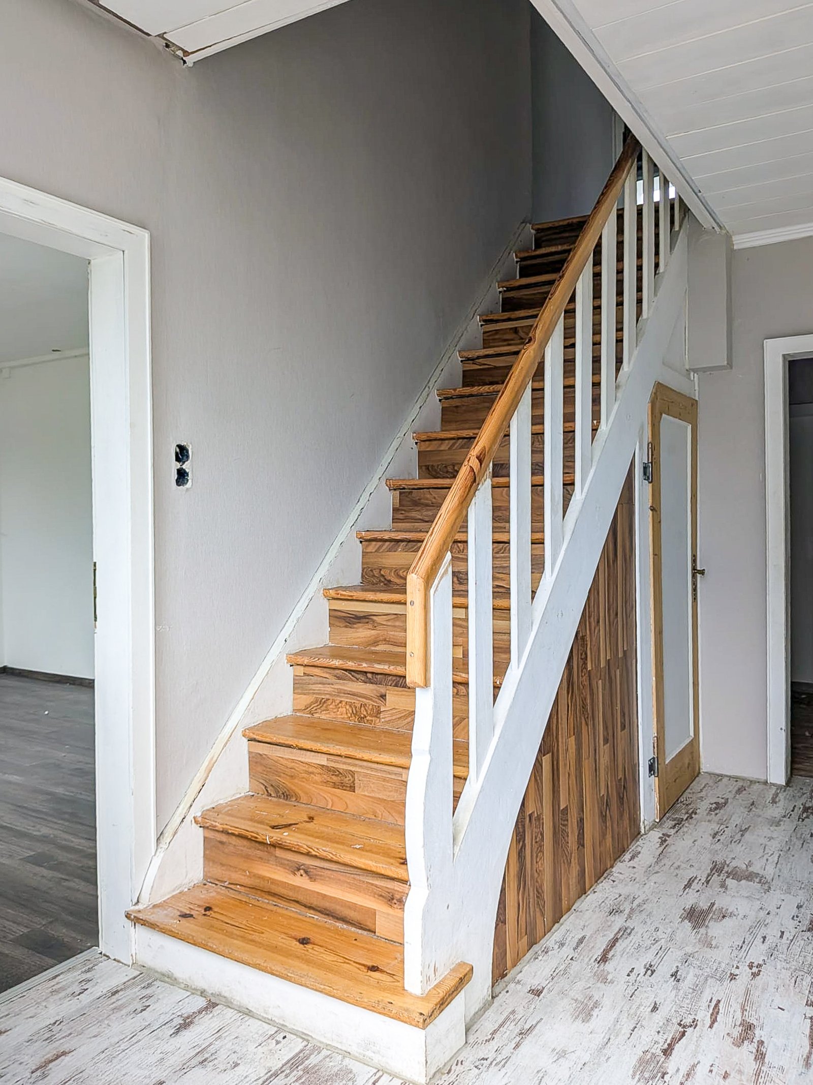 Diele und Treppenhaus EG