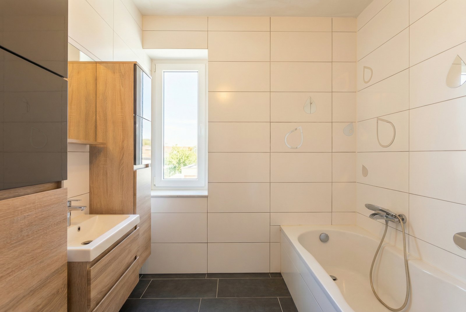 EG - Badezimmer 1
